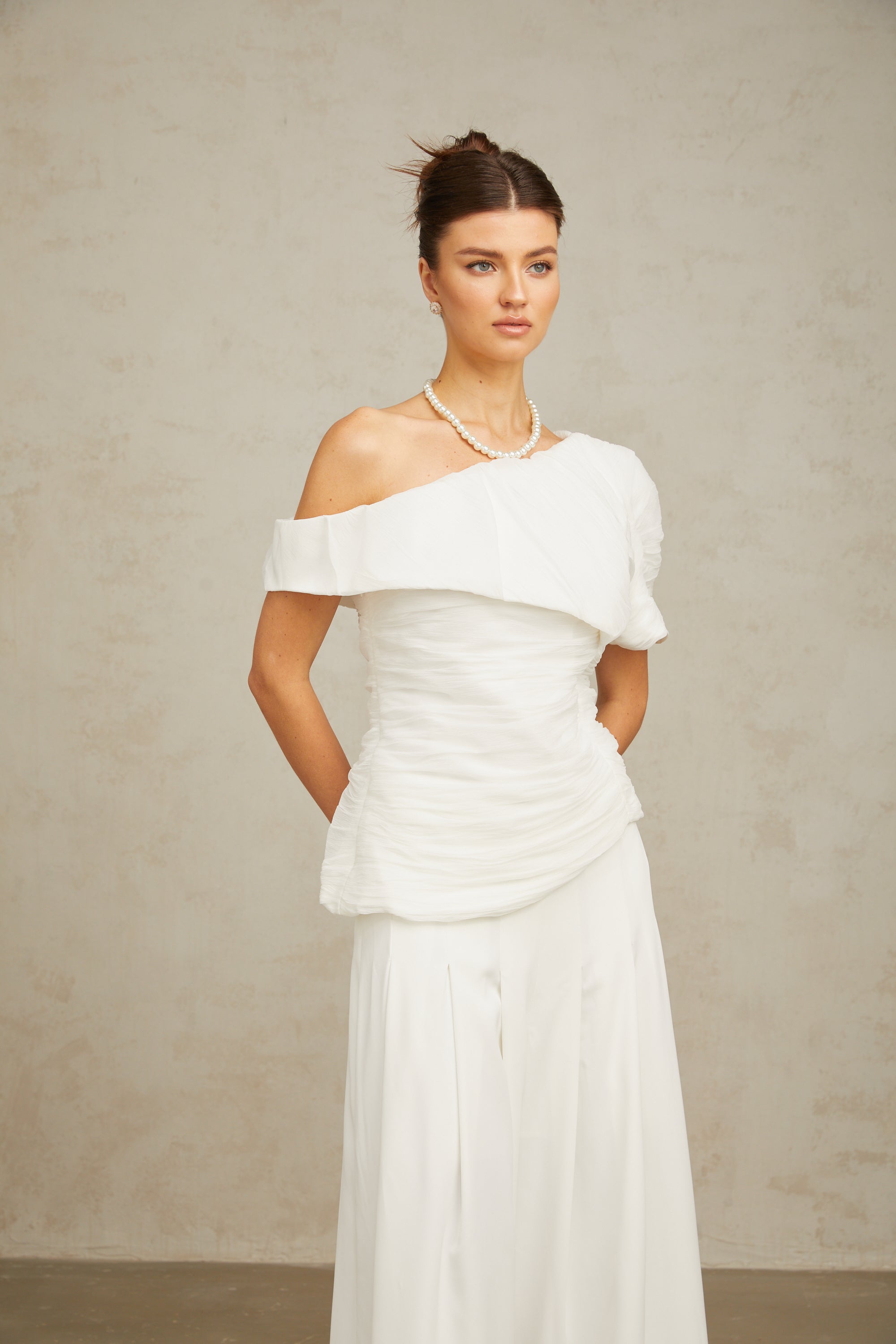 Adèle creased top & trousers matching set in White