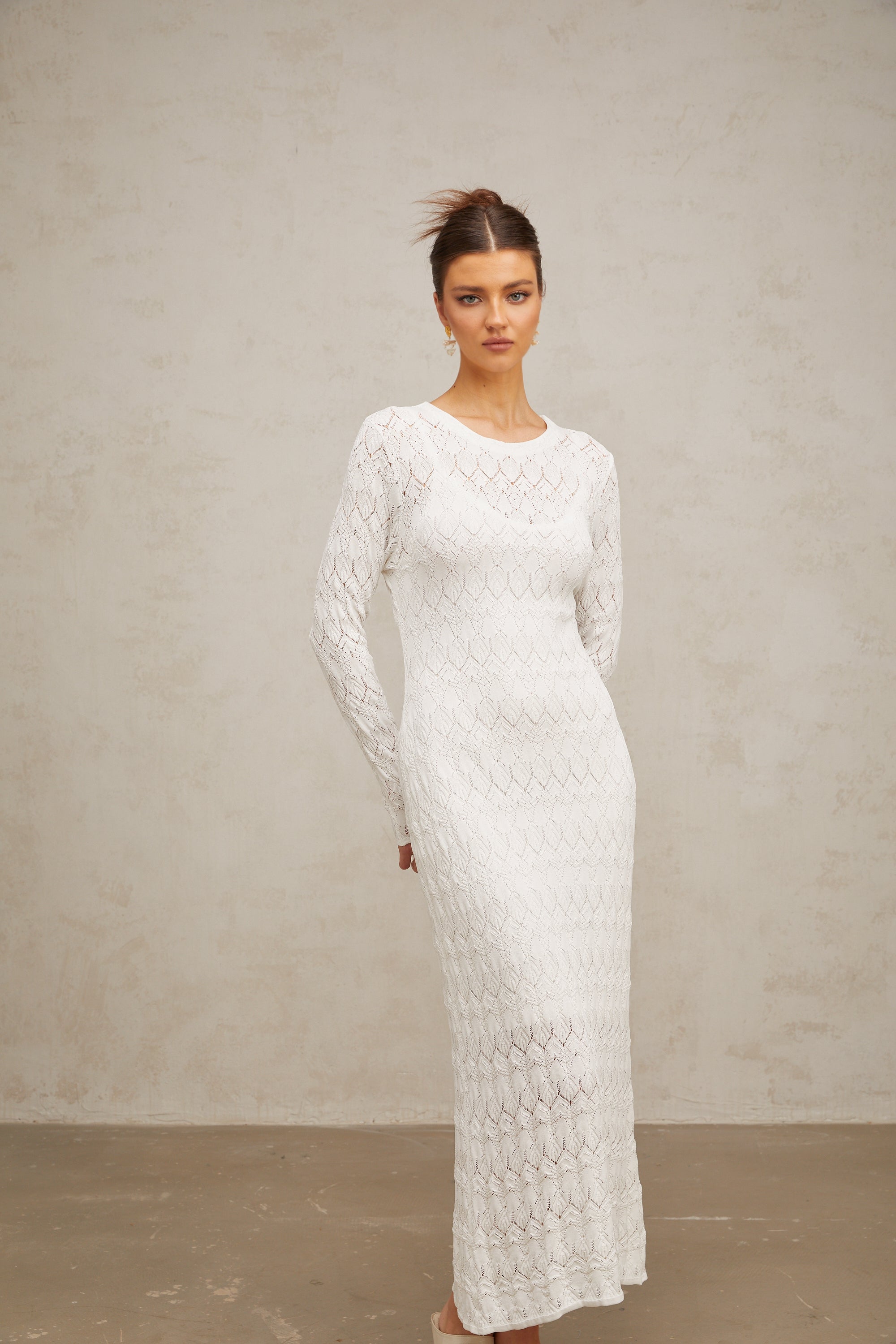 Xénia white crochet-knit midi dress