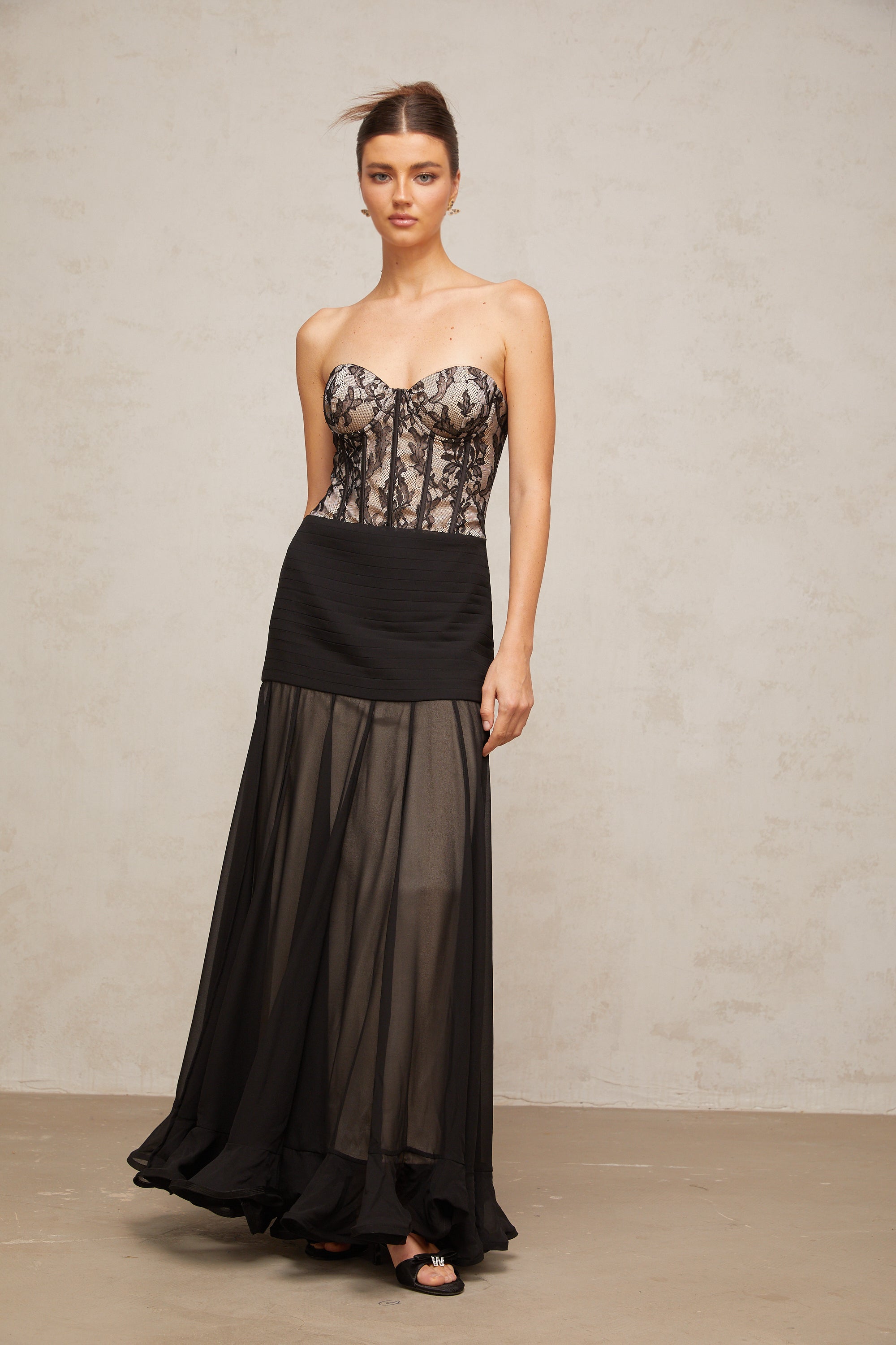 Pétunia black lace flounce maxi dress