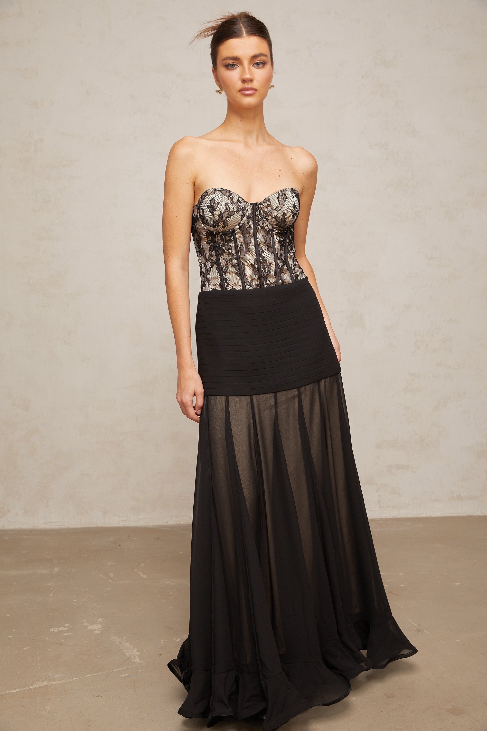 Pétunia black lace flounce maxi dress