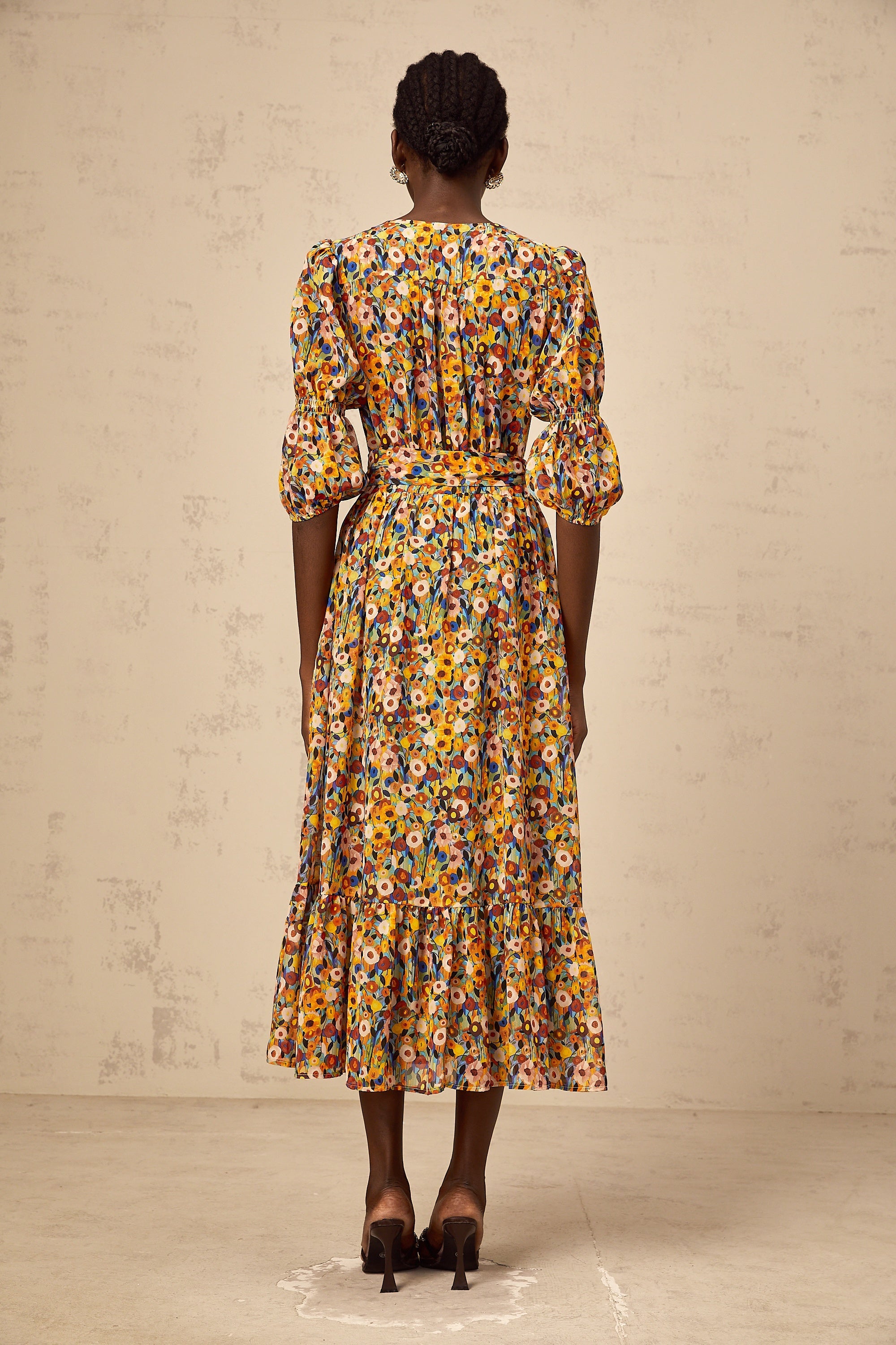 Éliane yellow V-neck floral-print midi dress
