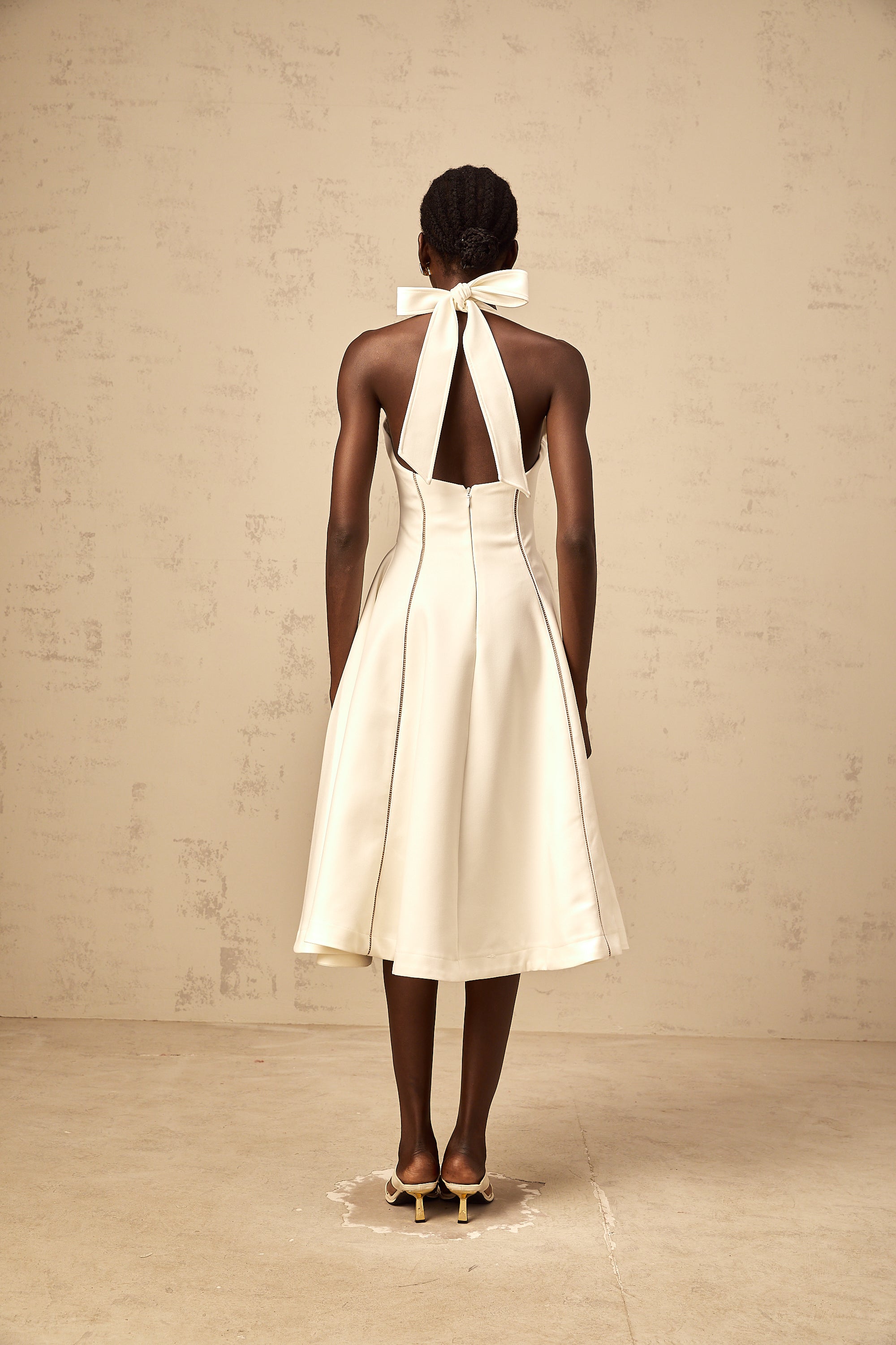 Quirine white halterneck bow-detail midi dress