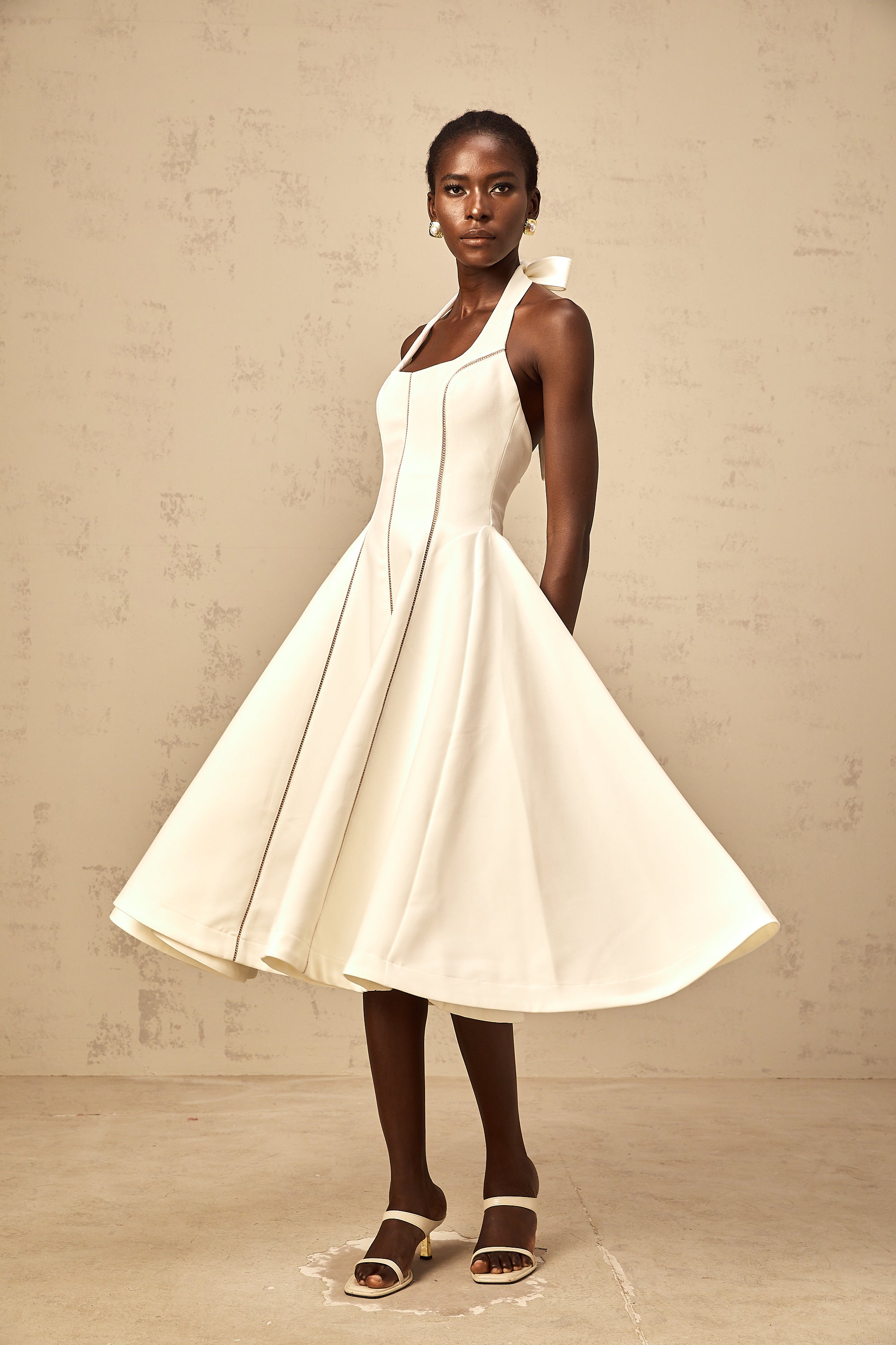Quirine white halterneck bow-detail midi dress