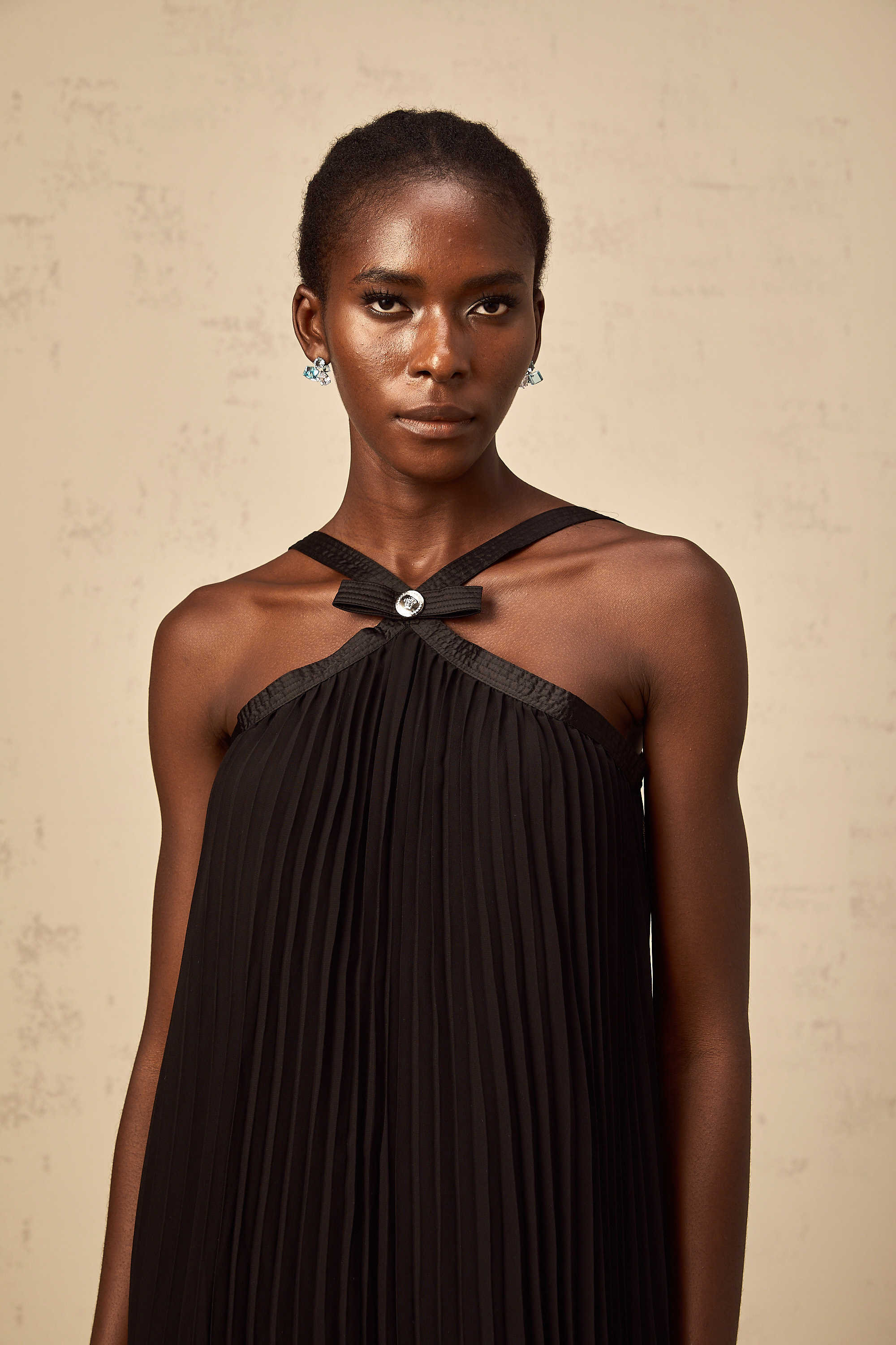 Zelda black bowknot pleated mini dress