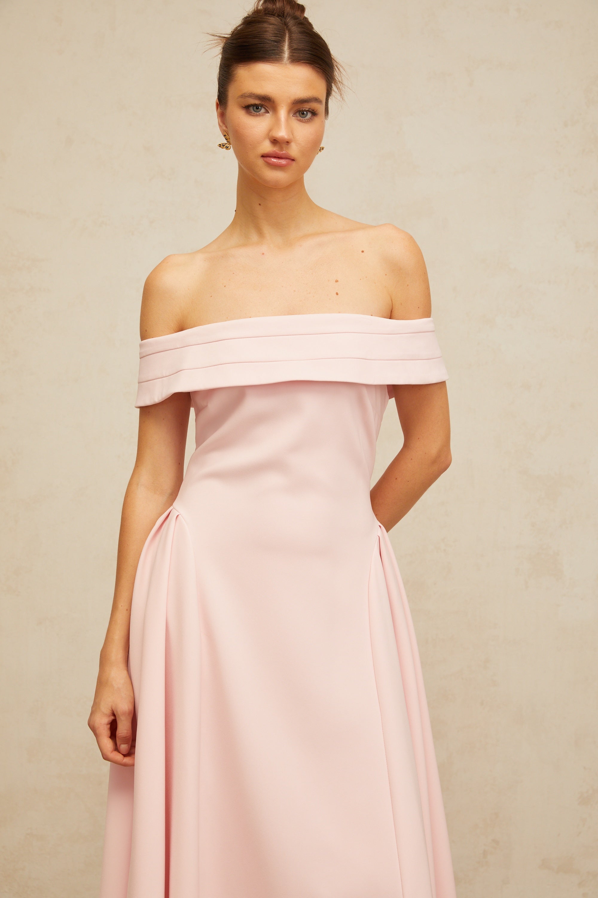 Zélie pink off-shoulder pleated midi dress (Final Sale-US Only)