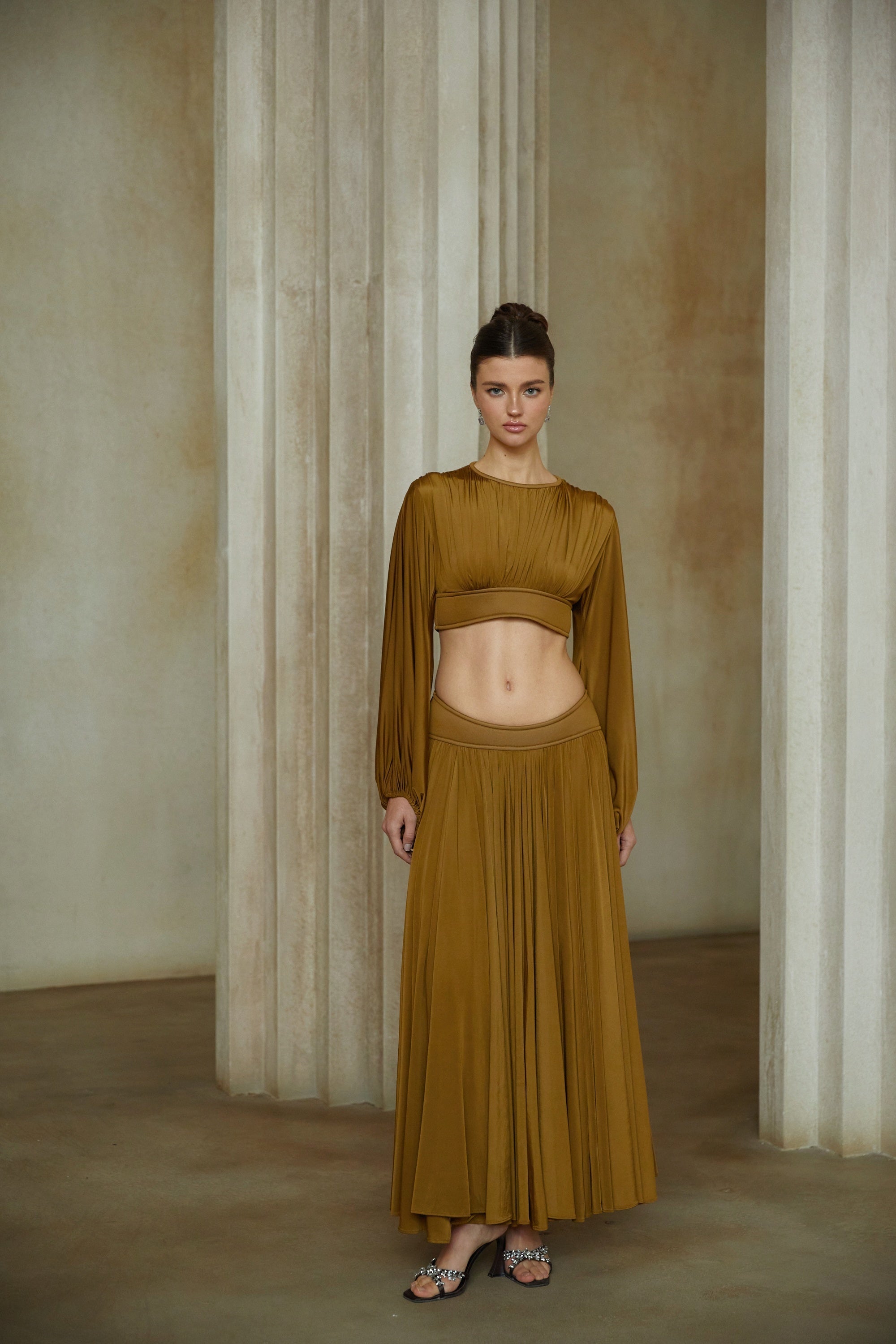 Daphné Brown Fully Pleated Two-Piece Blouse and Skirt Set