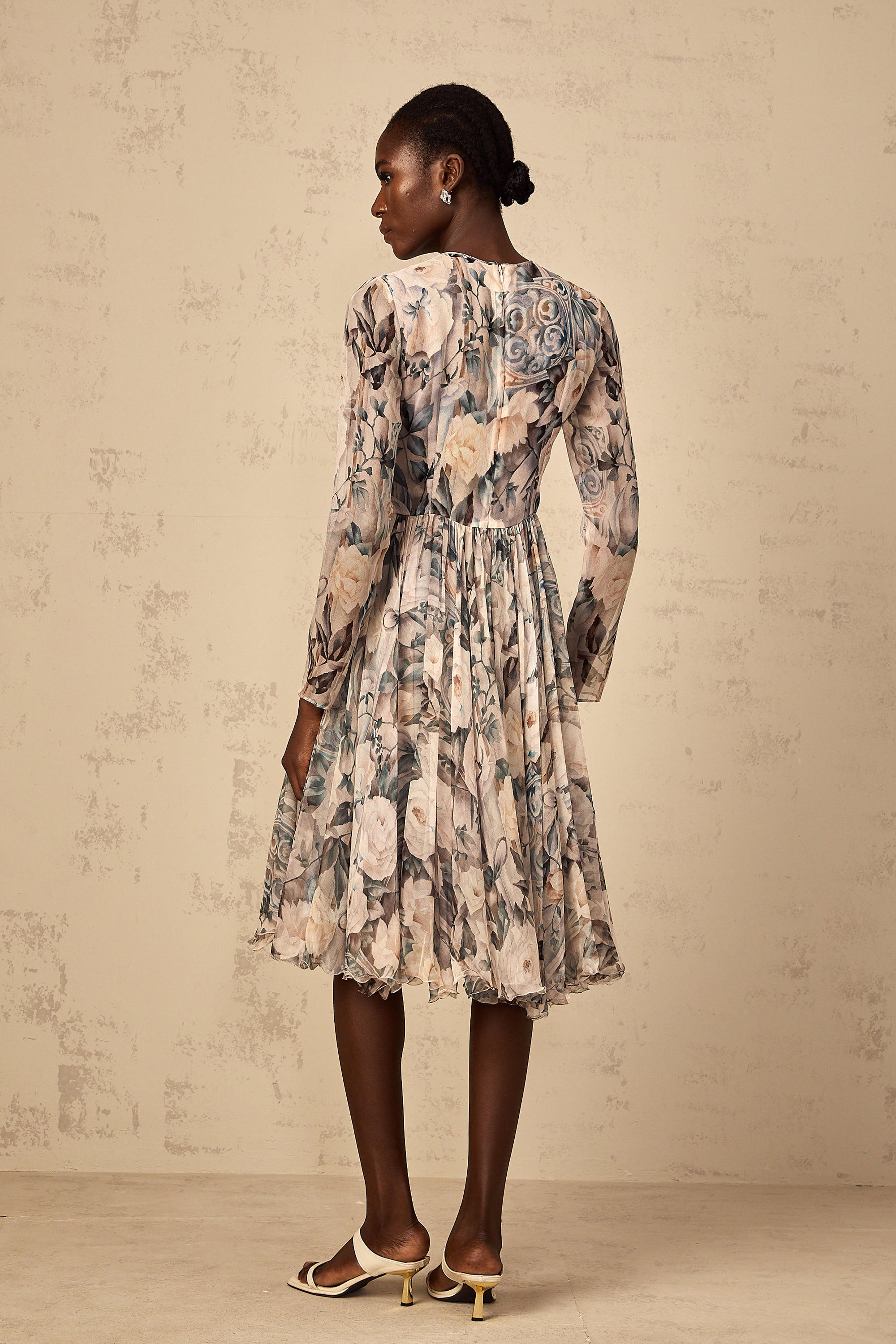 Mélanie Floral Print Pleated Chiffon Midi Dress