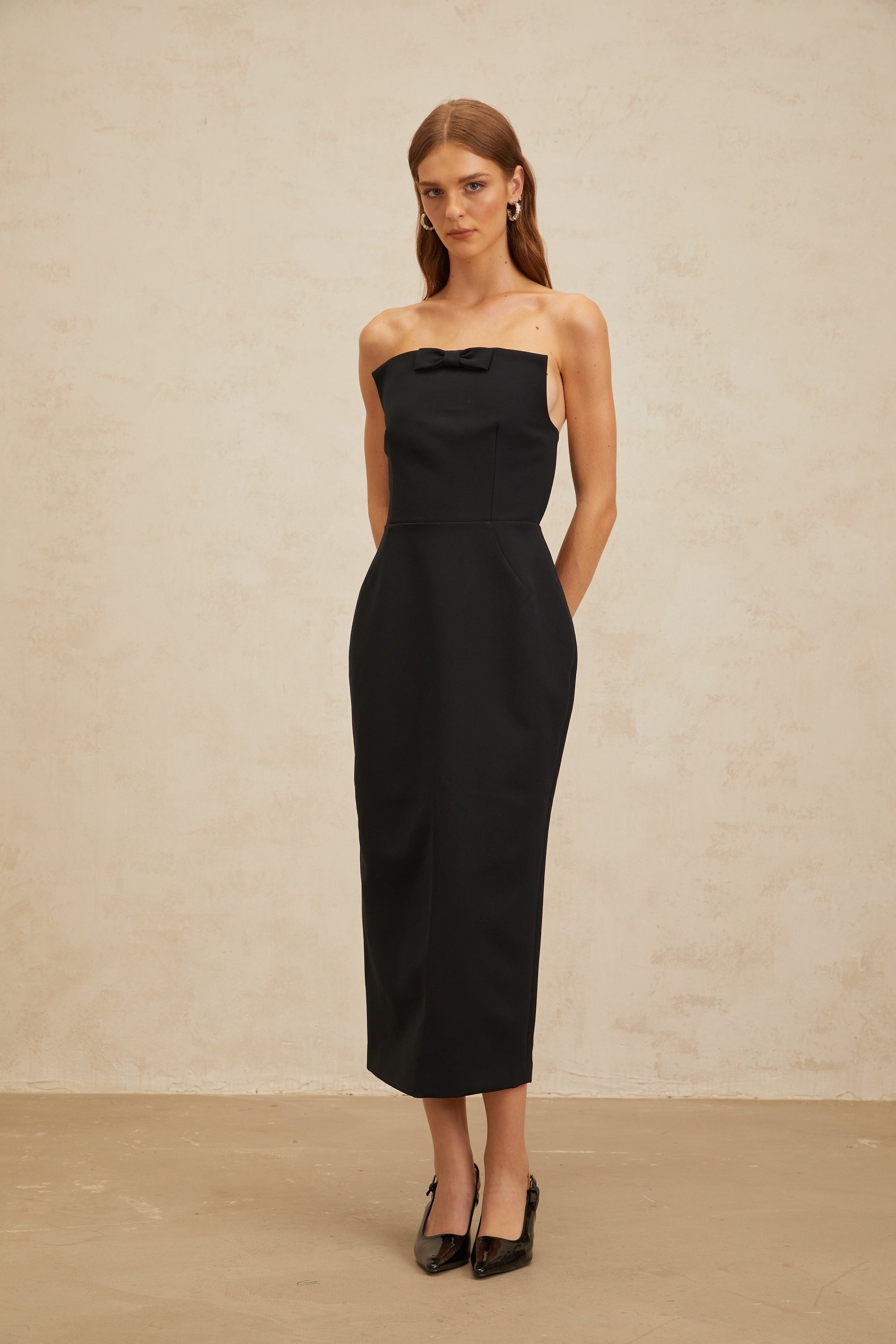 Amaryllis Black Bowknot Off-Shoulder Midi Dress