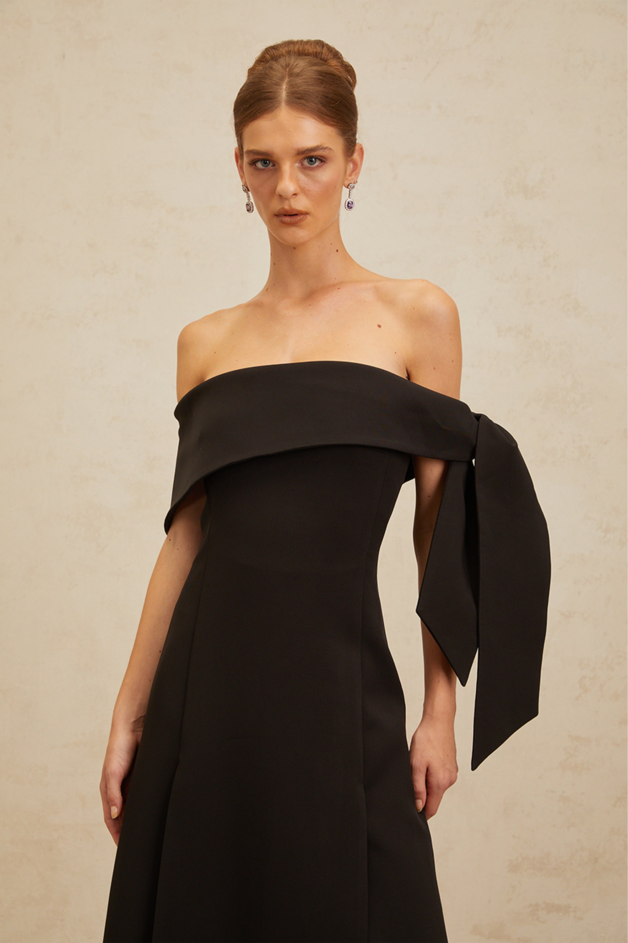 Bianca Black Off-Shoulder Bowknot Maxi Dress