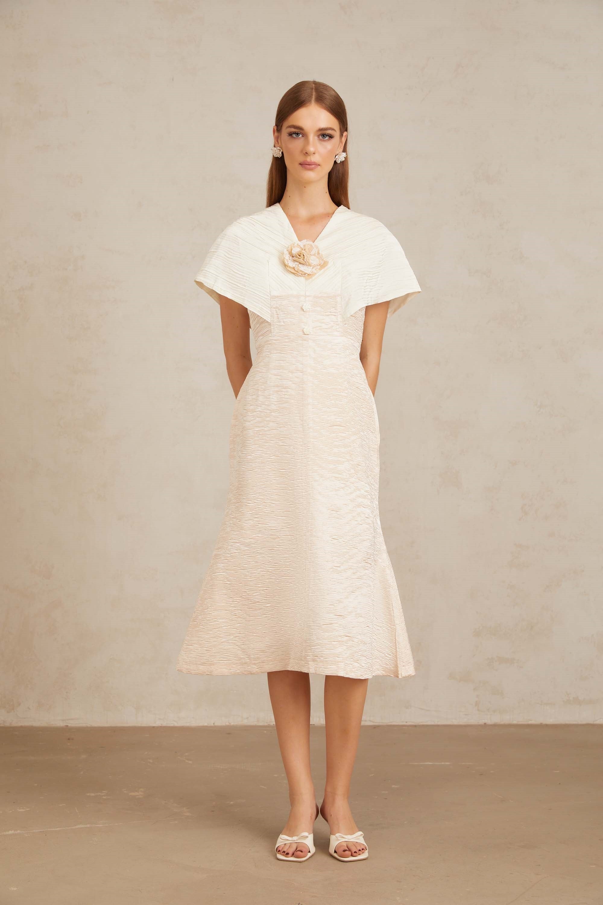 Clémence White Textured Midi Dress with 3D Petal