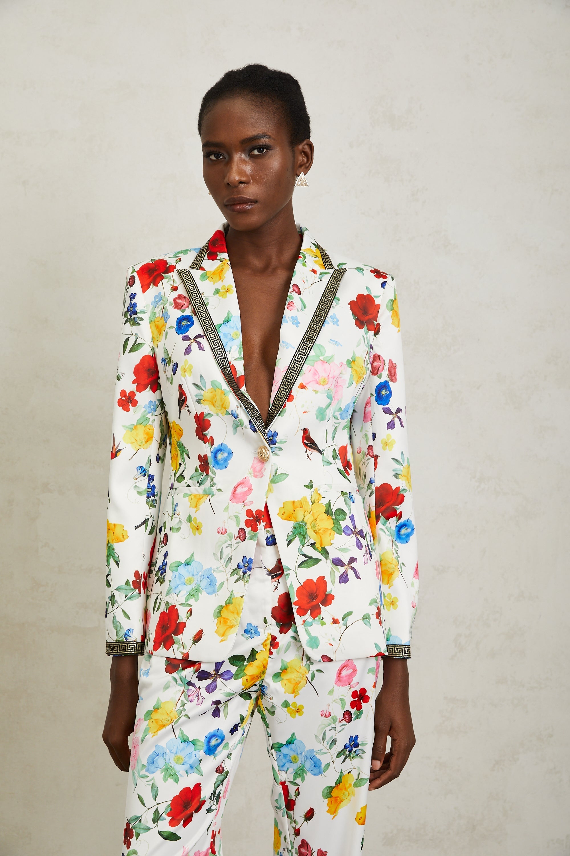 Lucía White Labyrinth Trim Floral Blazer & Trousers Set (Final Sale-US Only)