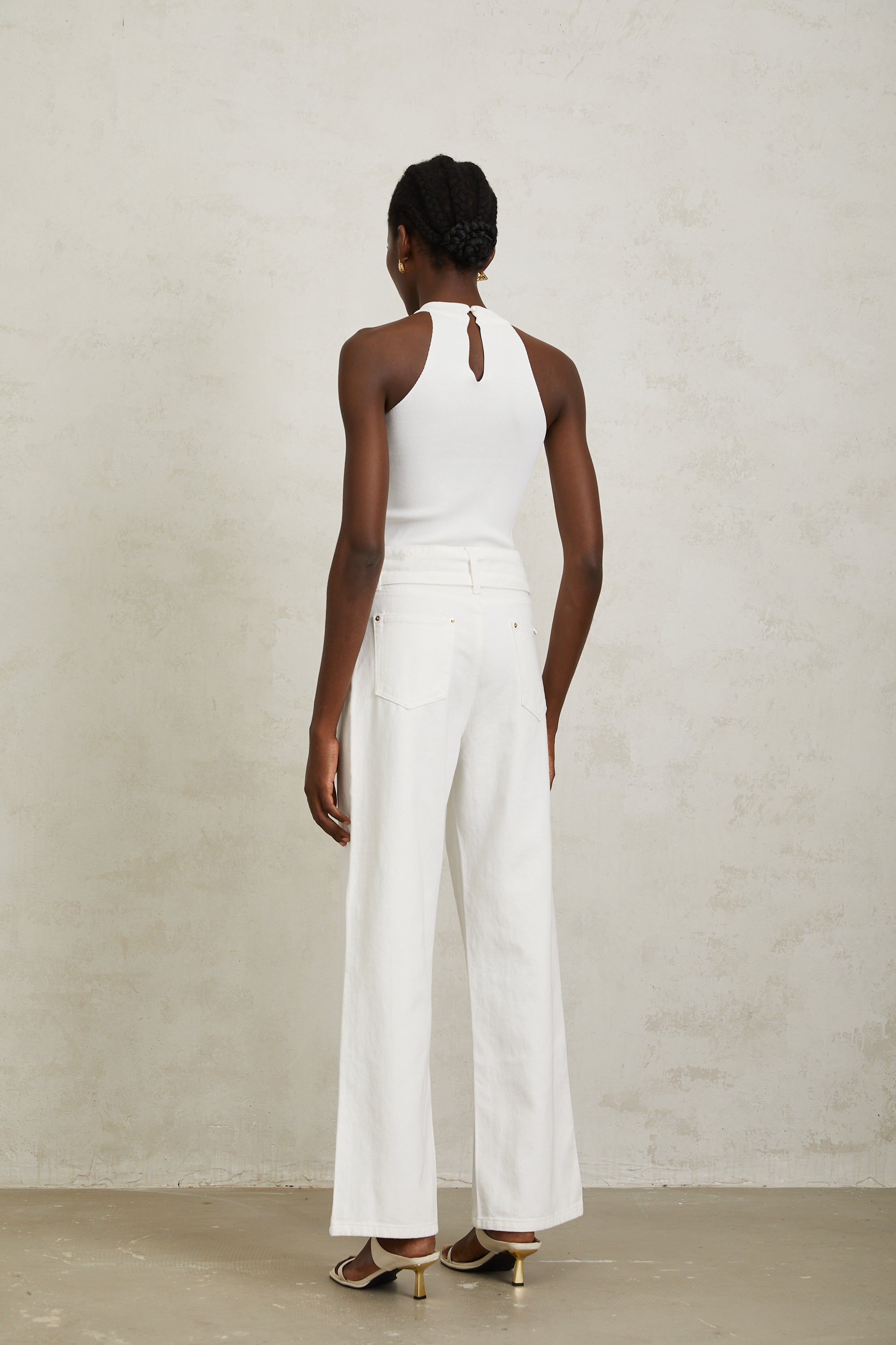 Nolwenn White 3D Petal Knit Top