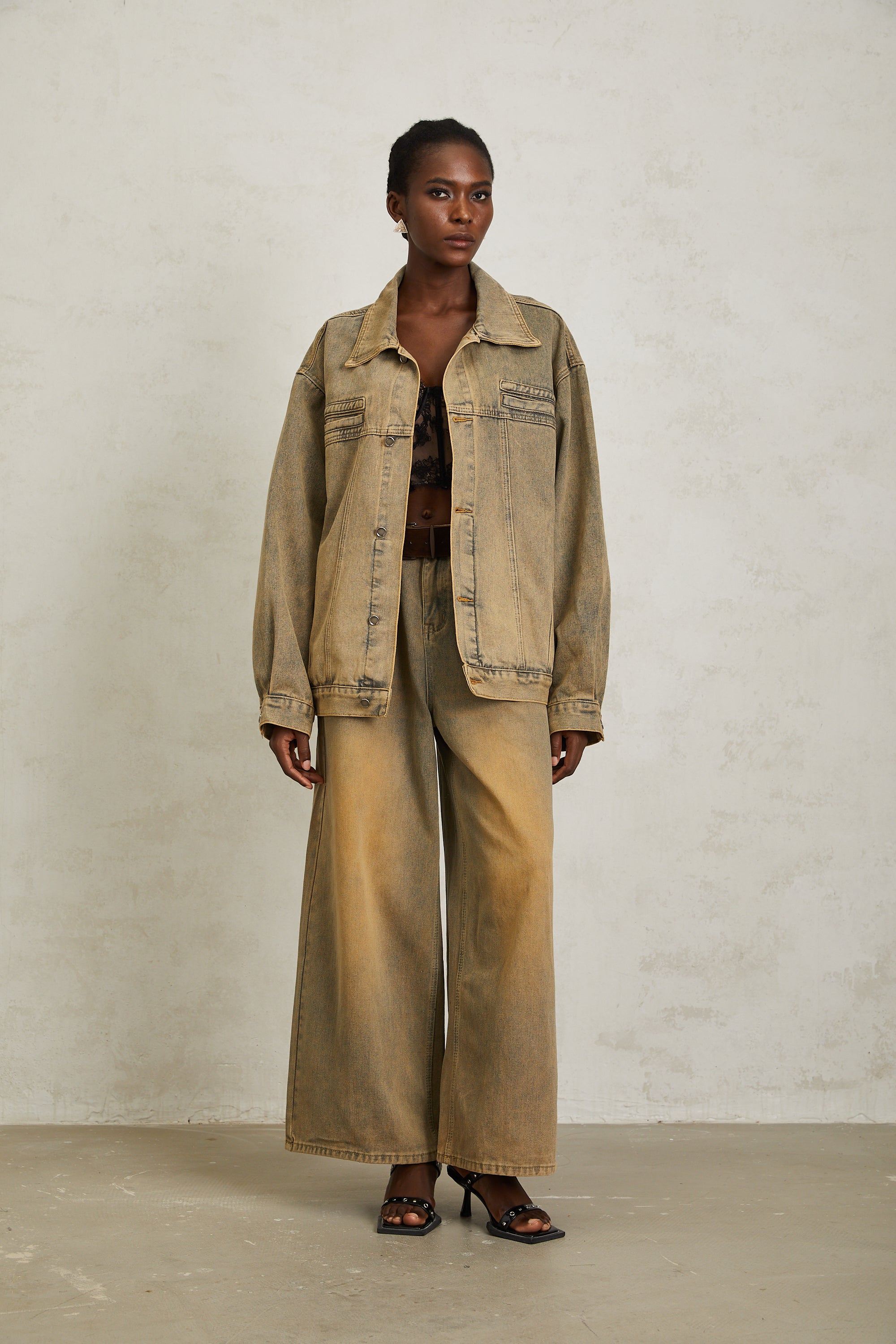 Loanne Light Blue Faded Denim Jeans