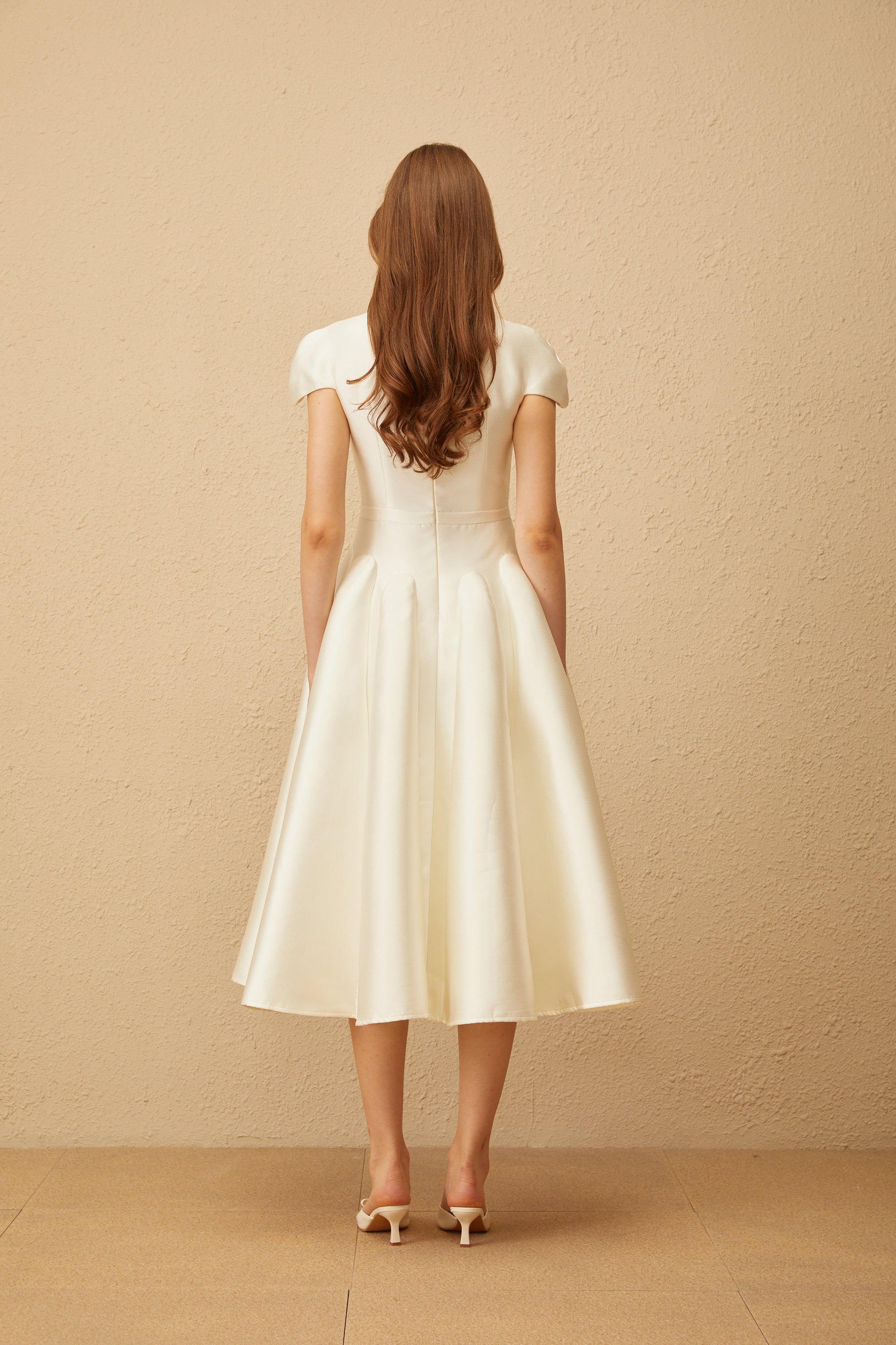 Aventin White Godet Design Midi Dress