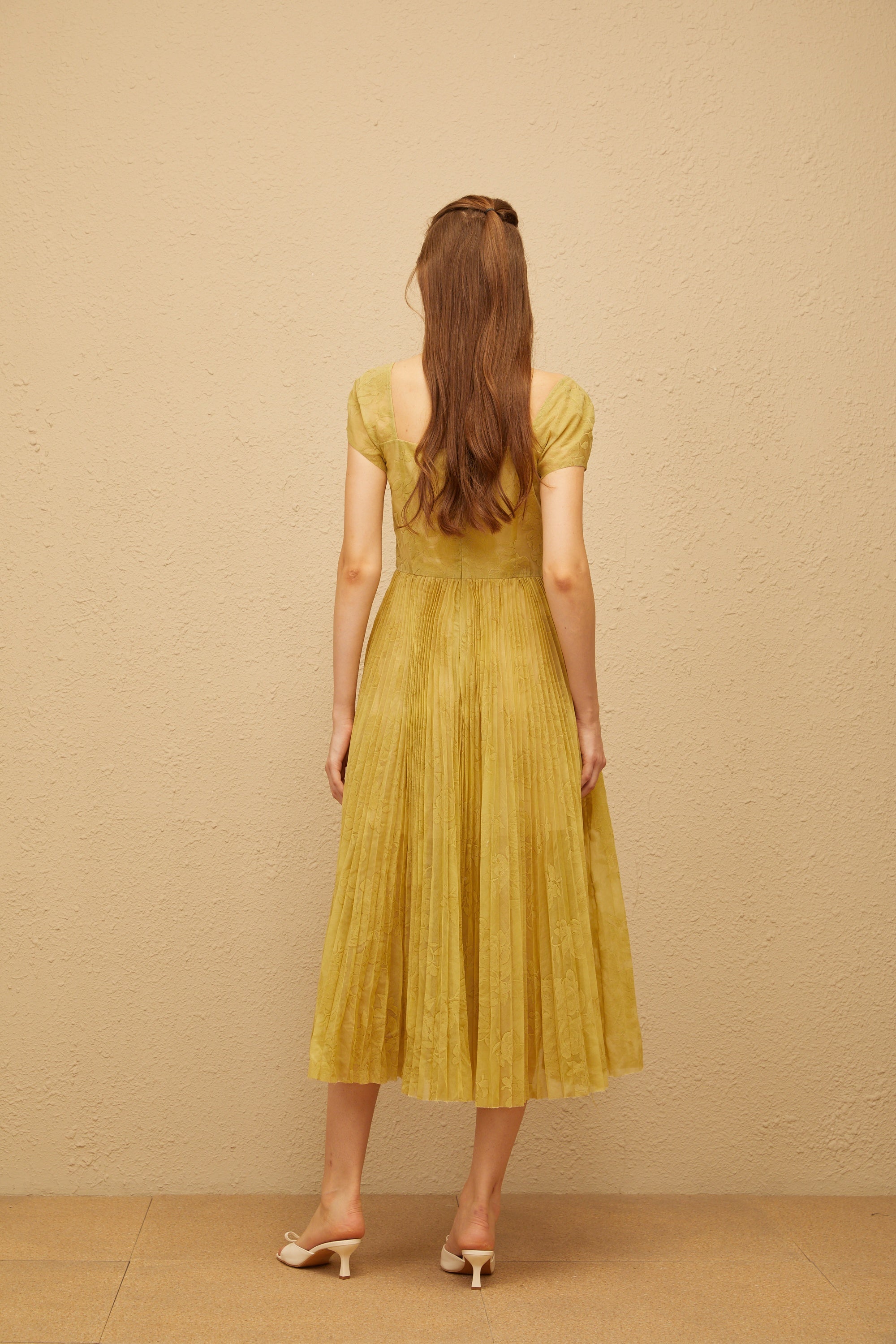 Béryl Green Floral Jacquard Midi Dress