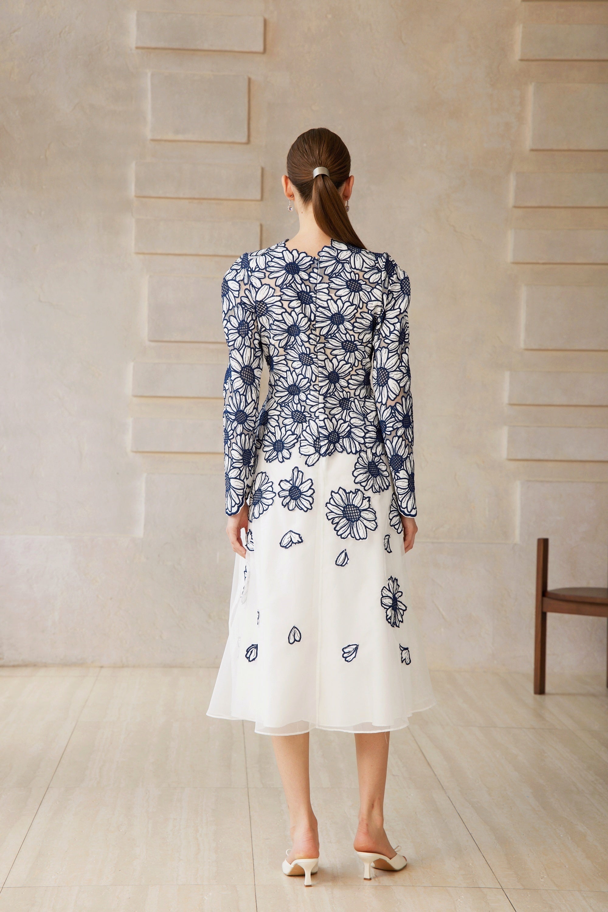 Caméo Blue Floral Embroidered Tulle Midi Dress