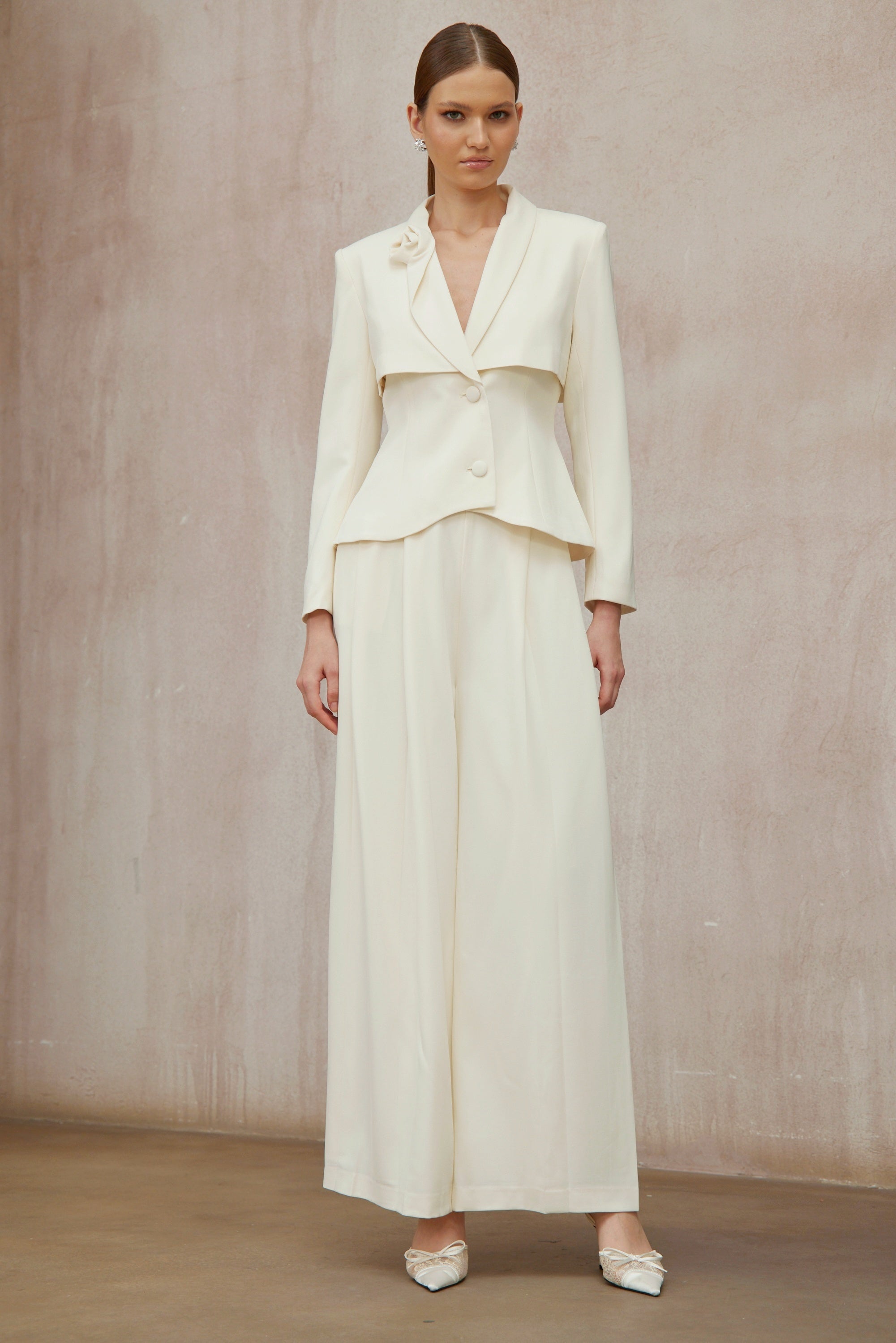 Teresa Neutral 3D Petal Blazer & Trousers Set - Ivory