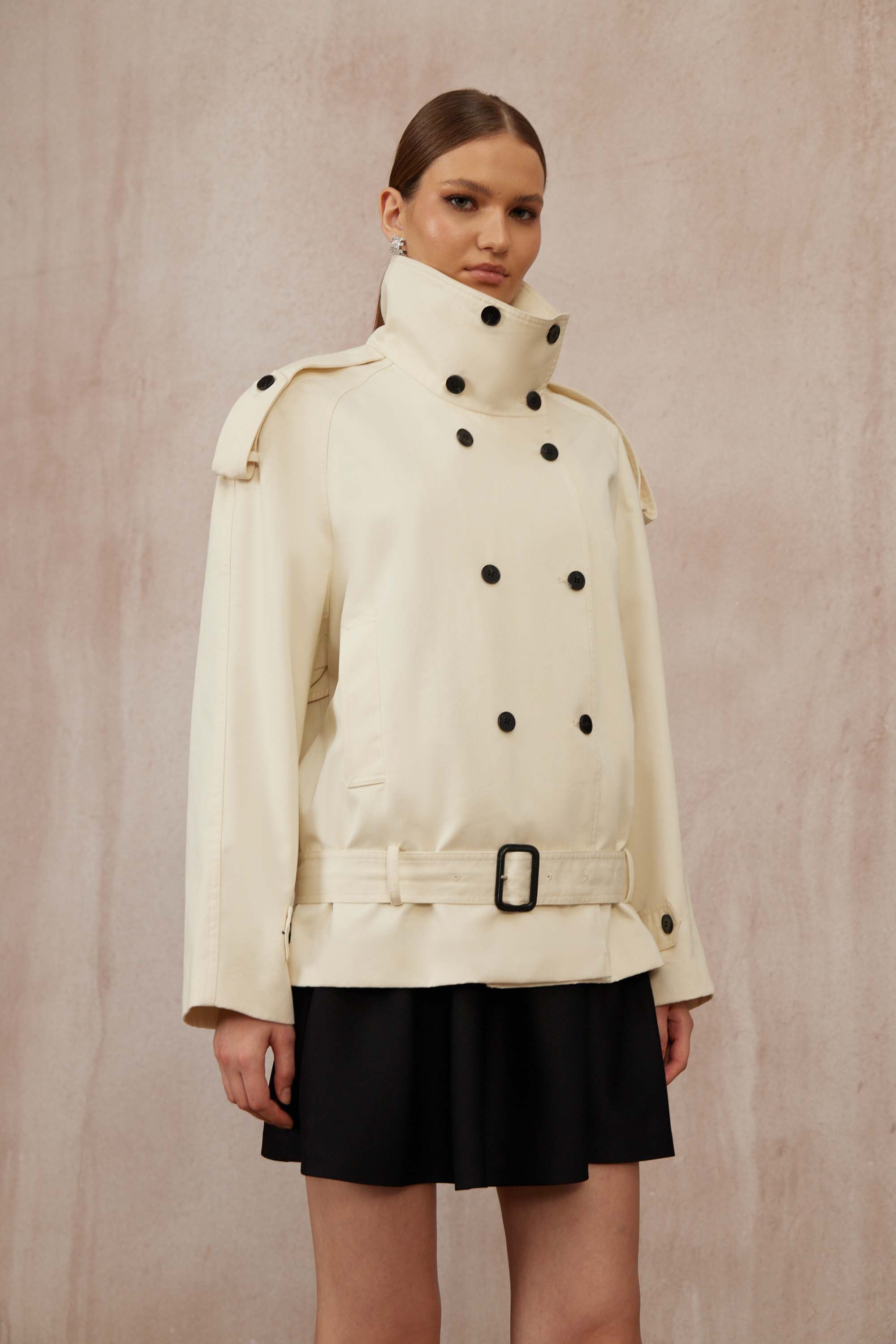 Calliopée White Double-Breasted Short Trench Coat