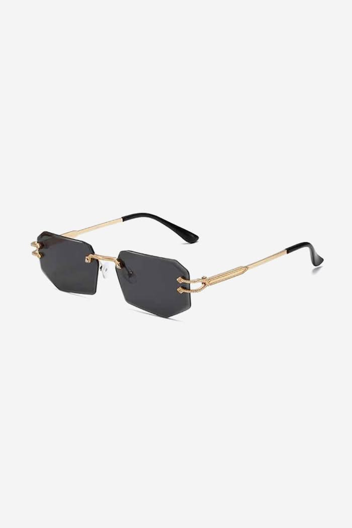 Rimless Geometric Sunglasses with Textured Gold Chain Temples – Black
