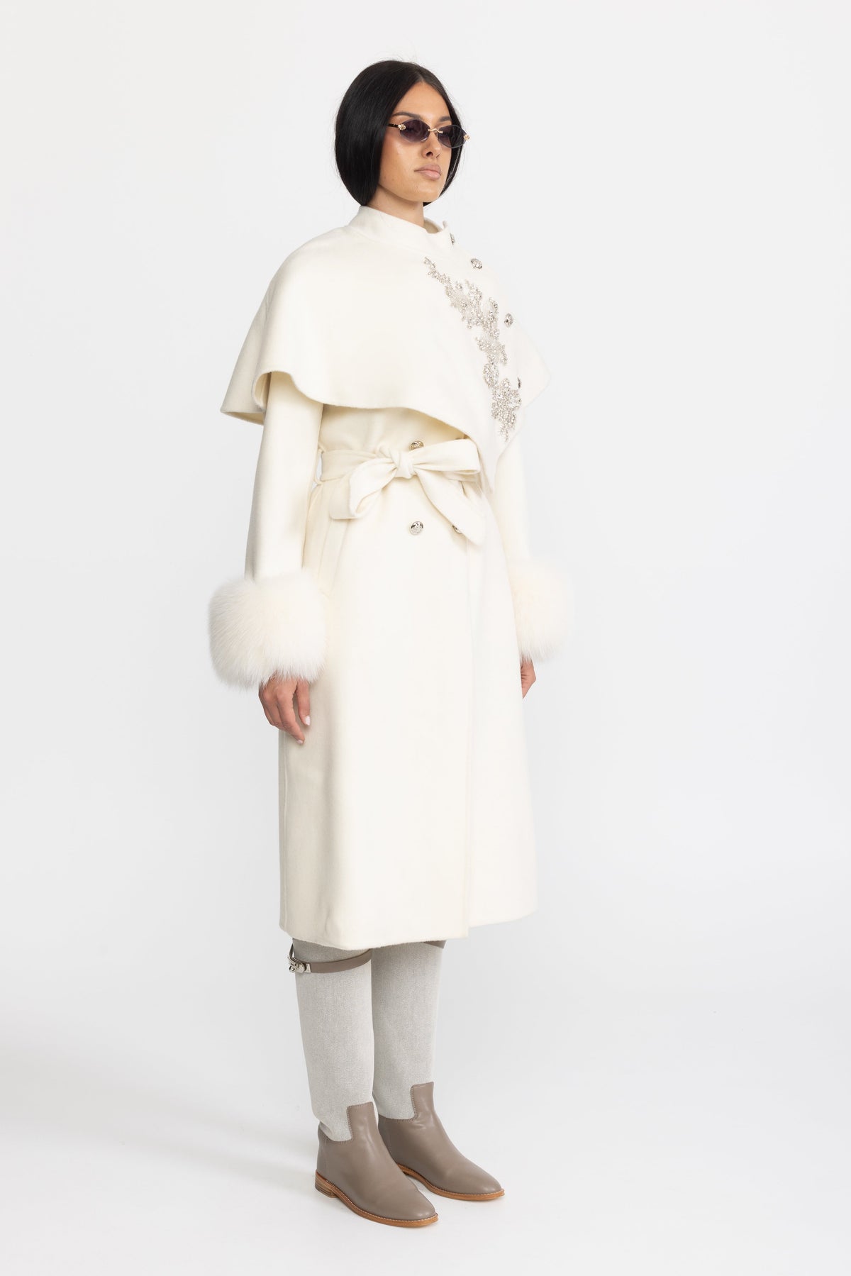Embellished Capelet Wool Coat with Fox Fur Cuffs - Ivoire