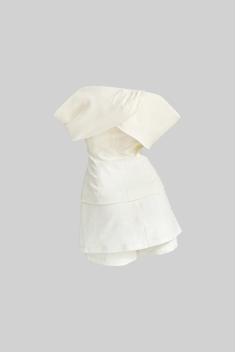 ELEANORA Elegant Co-Ord with Flower Detail - Ivoire White