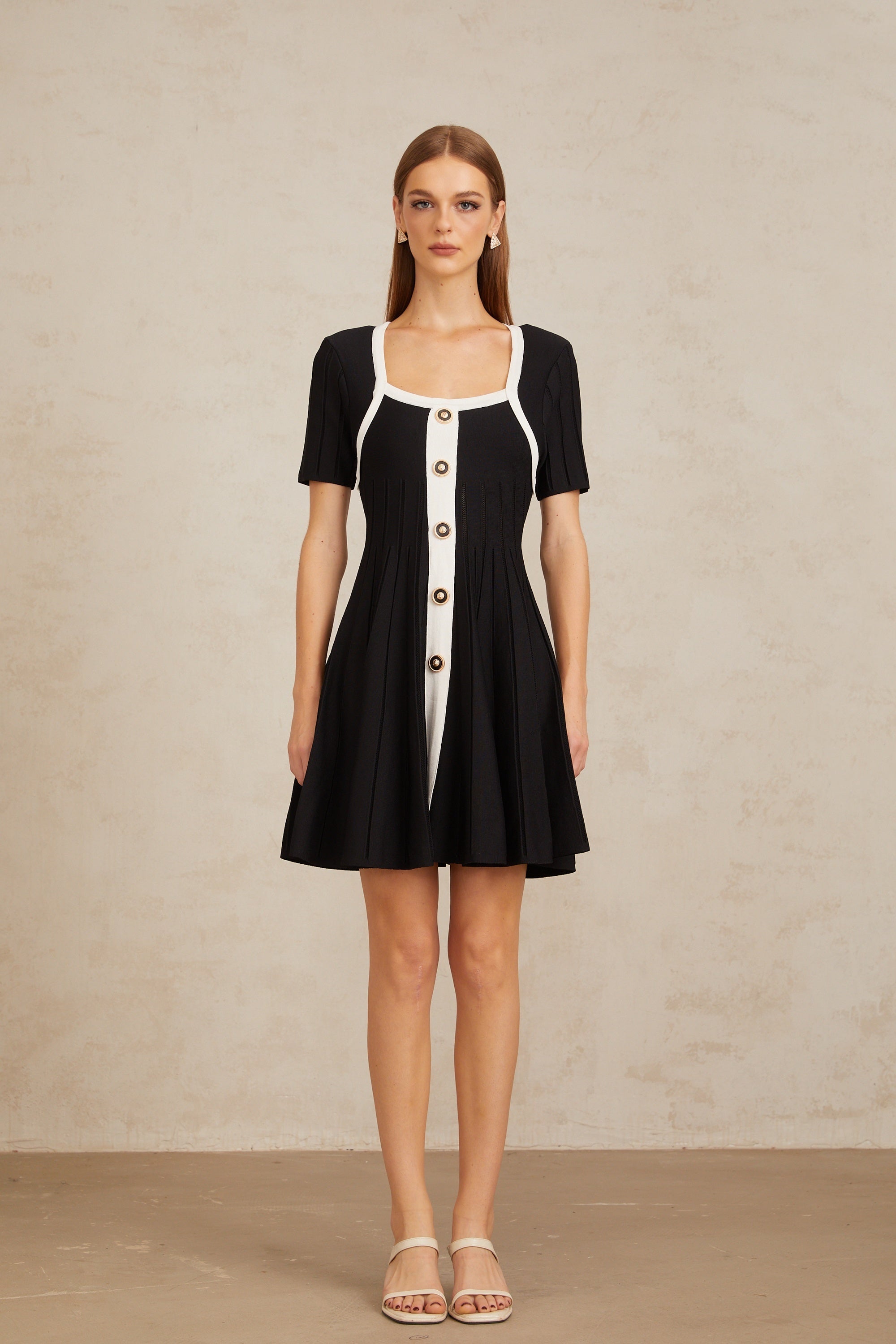 Géraldine Black Contrast Trim Knit Mini Dress