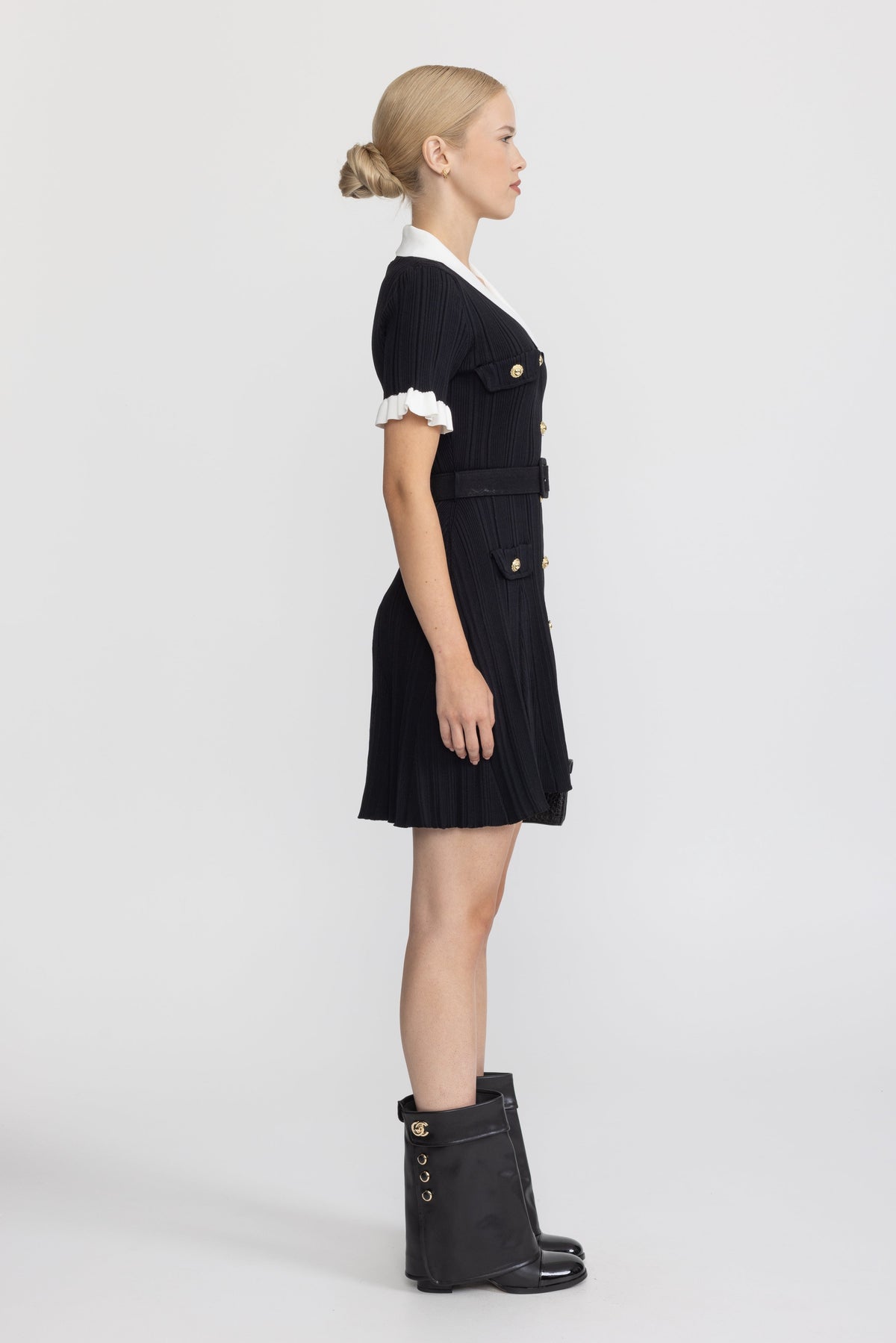 Ribbed Knit Contrast Collar Belted Mini Dress - Black