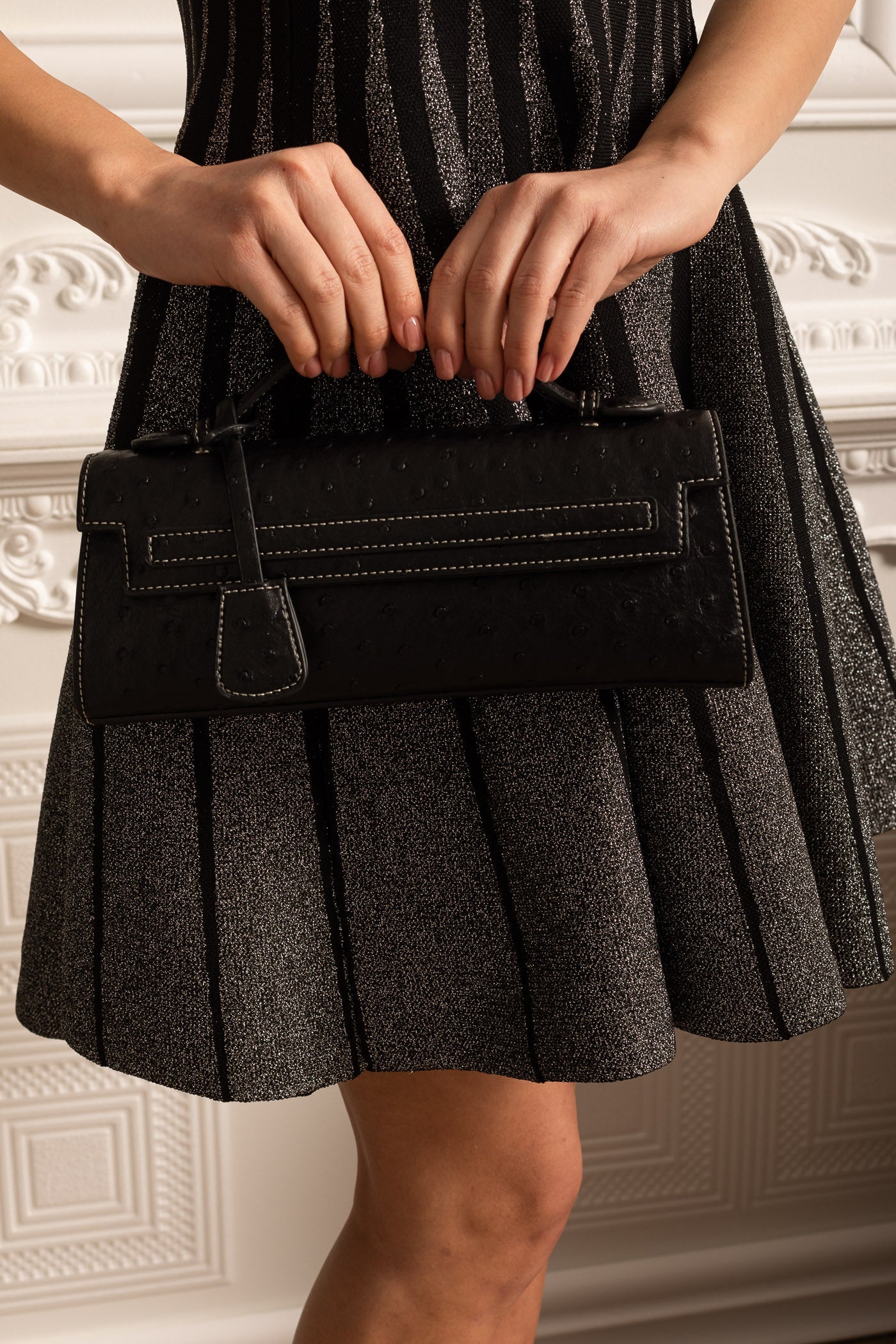 Sophisticated Rectangular Purse With Dotted Pattern - Black