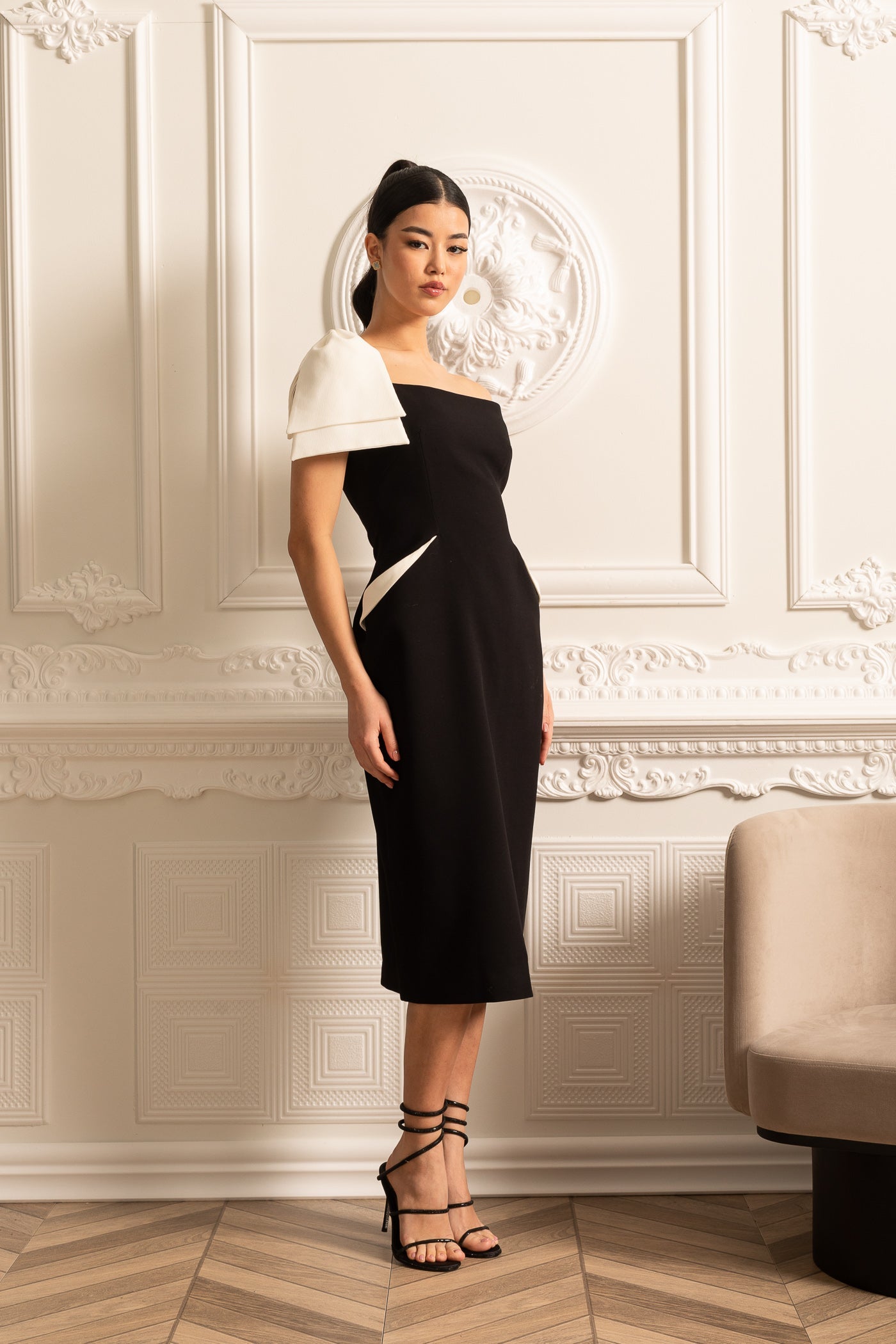 One-Shoulder Fitted Dress with White Accents - Black
