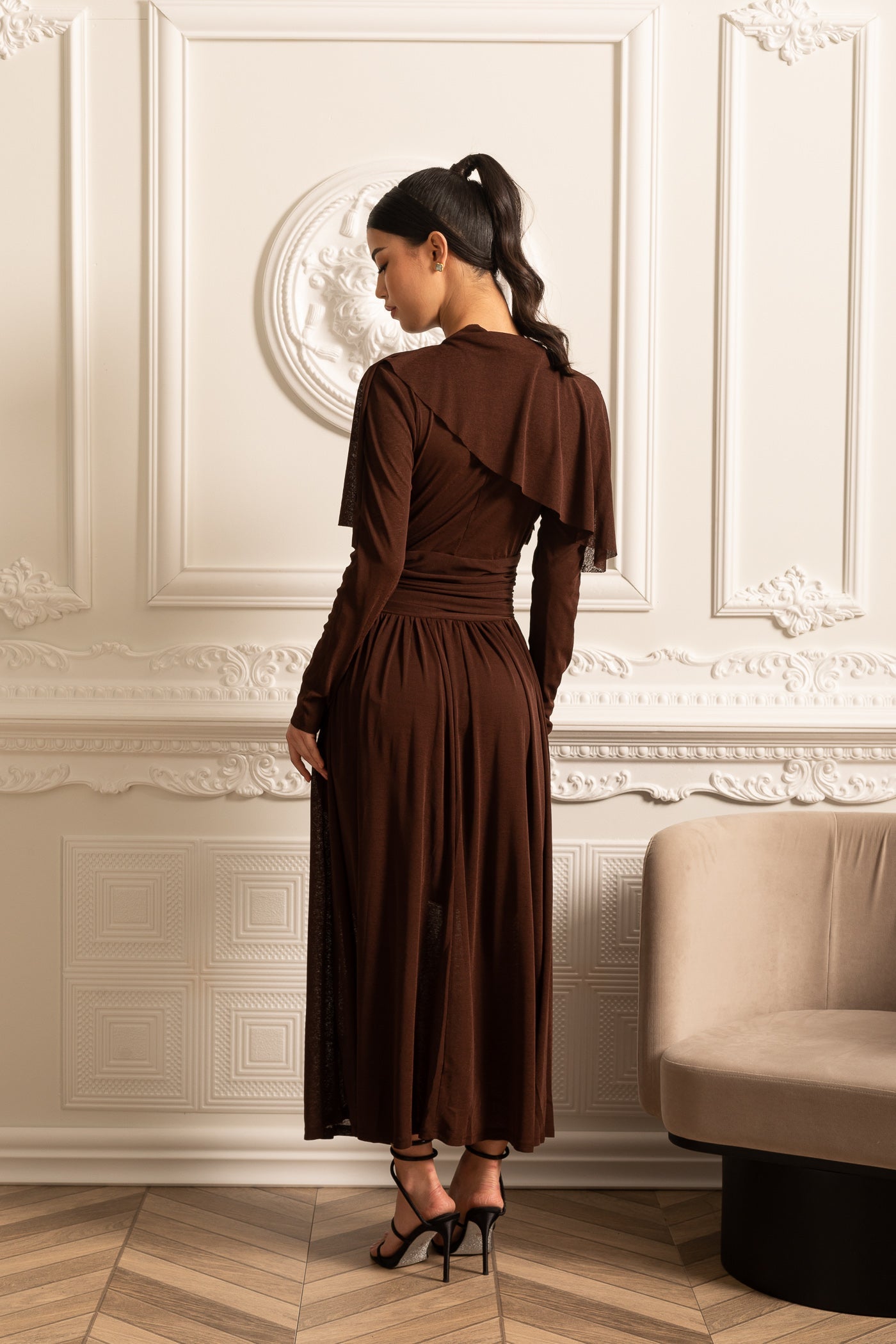 Elegant Dress With Ruched Waist, Pleated Maxi Skirt And Cape-Like Layered Top - Brown