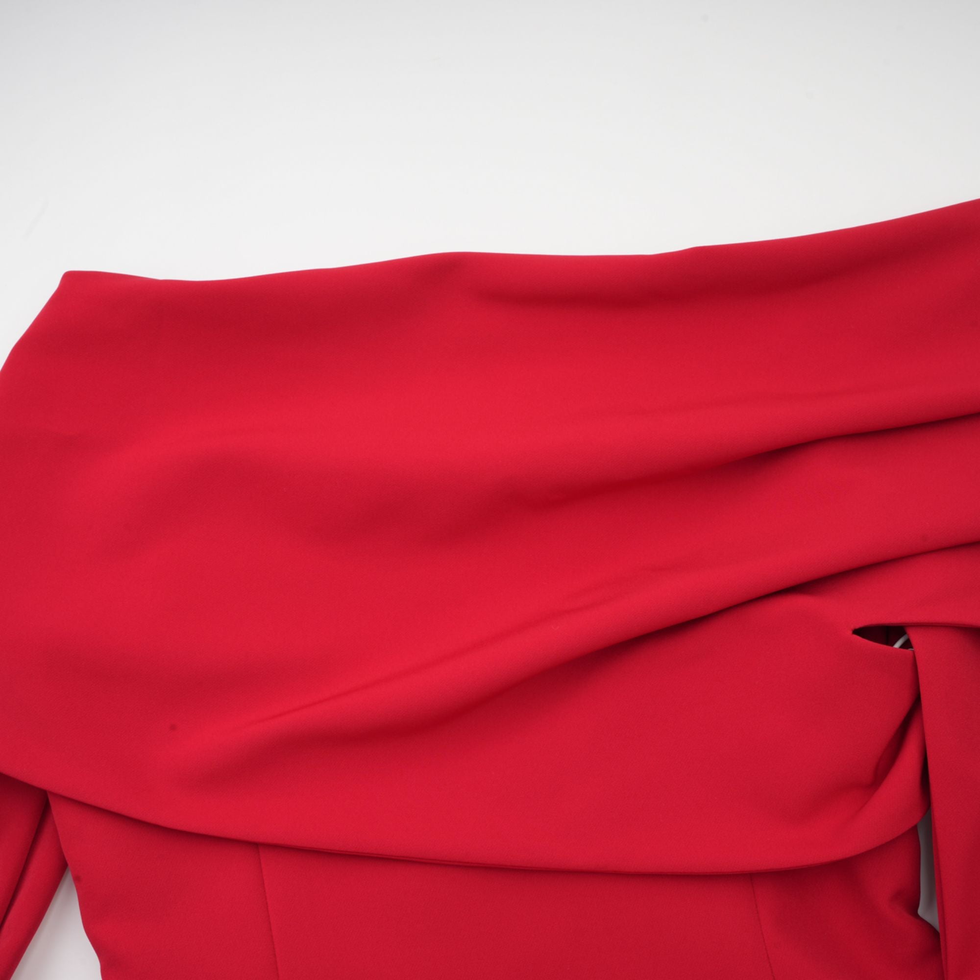 Valentine high-slit pleated maxi dress in Red
