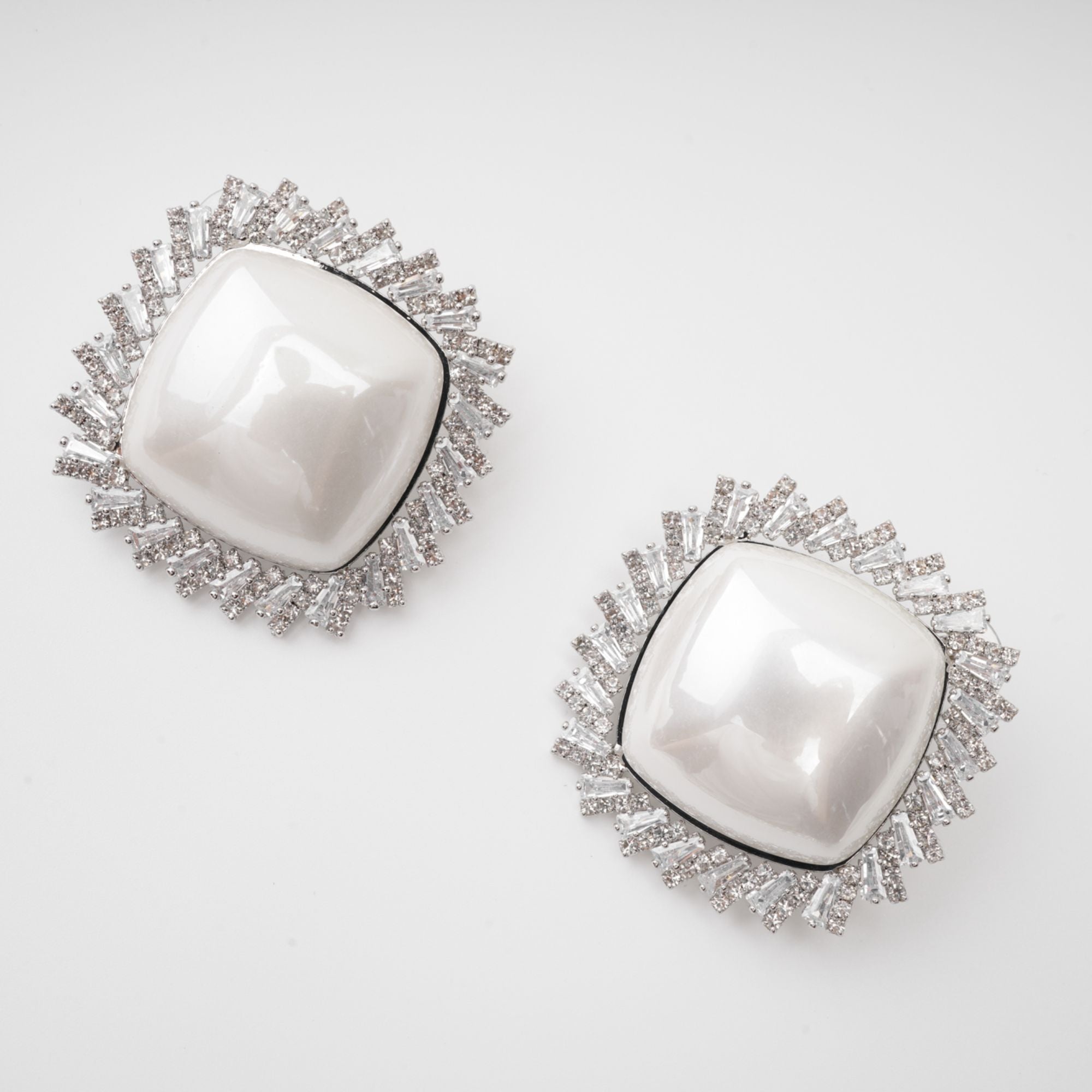 Marilyn crystal-embellished stud earring (US Only)