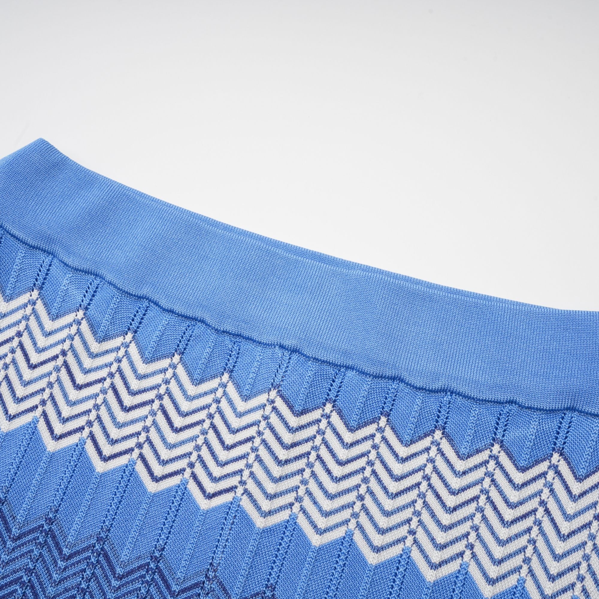 Daniela blue zigzag-design knit top & skirt matching set (Final Sale-US Only)
