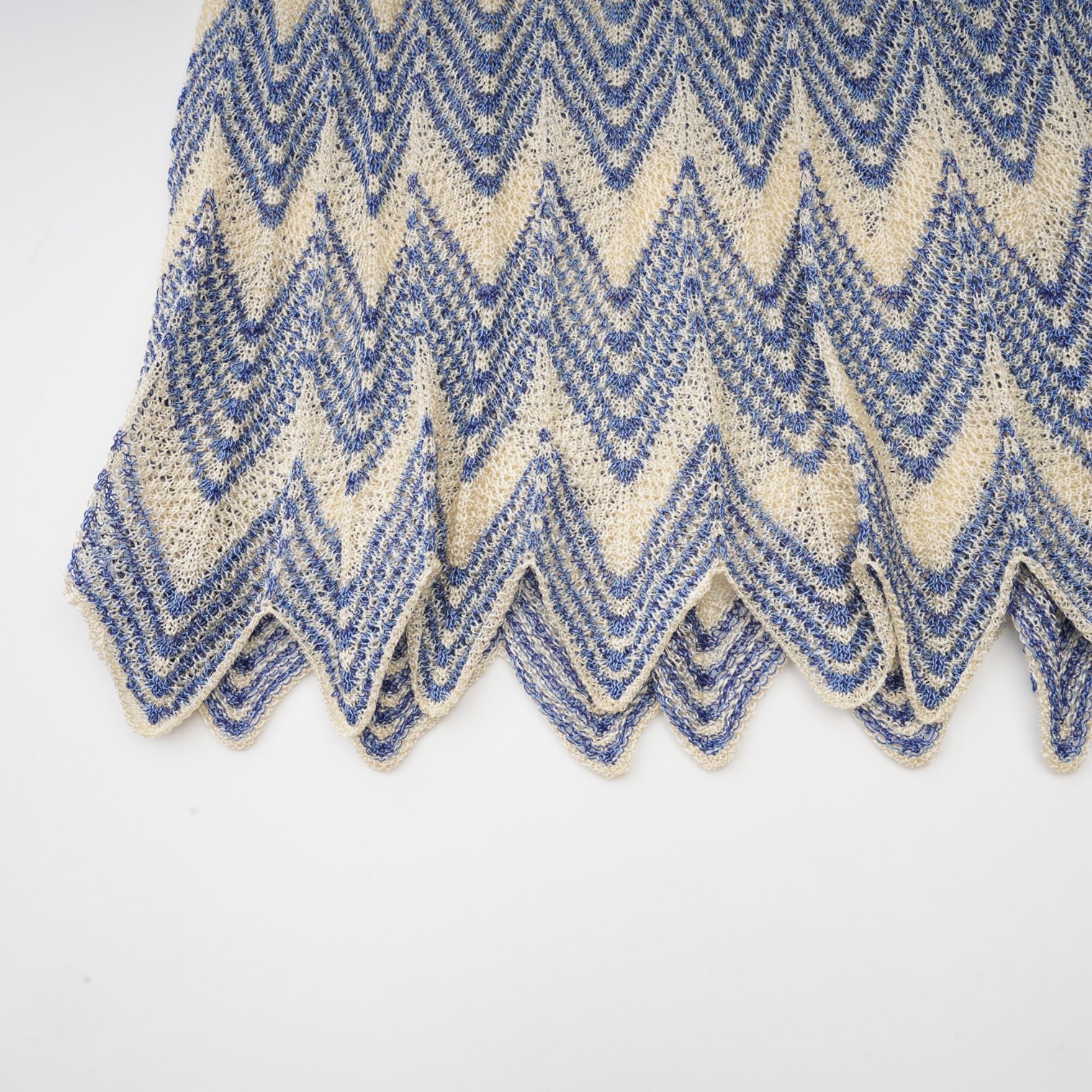 Daniela blue zigzag-design knit top & skirt matching set (Final Sale-US Only)