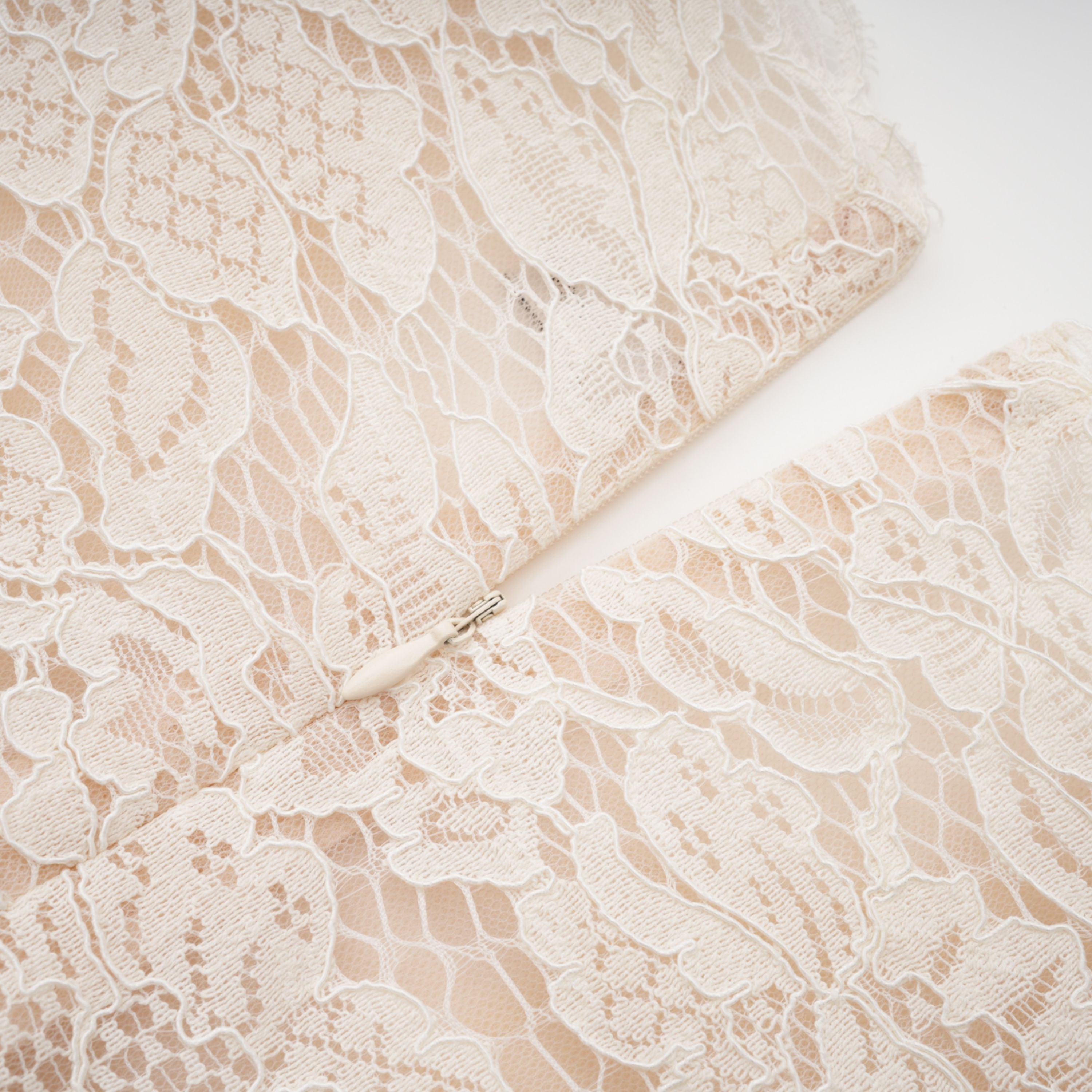 Oliana Ivory Lace Maxi Gown (Final Sale-US Only)