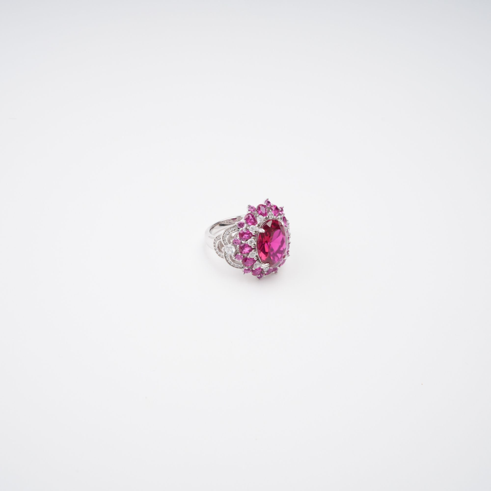 Amélie Red Oval Cut Gemstone Sterling Silver Ring