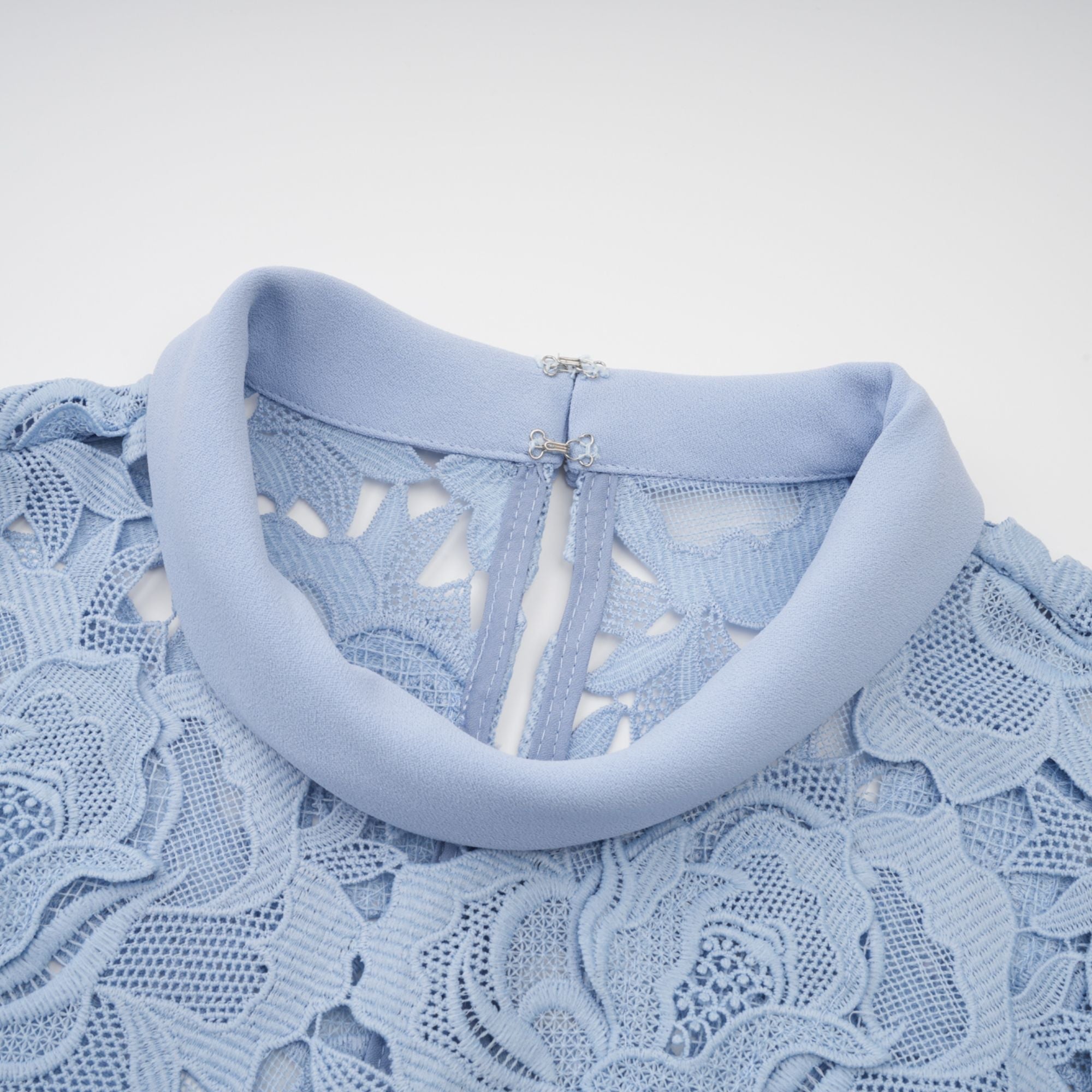 Aurore Blue Floral Appliqué Lace Midi Dress (Final Sale-US Only)