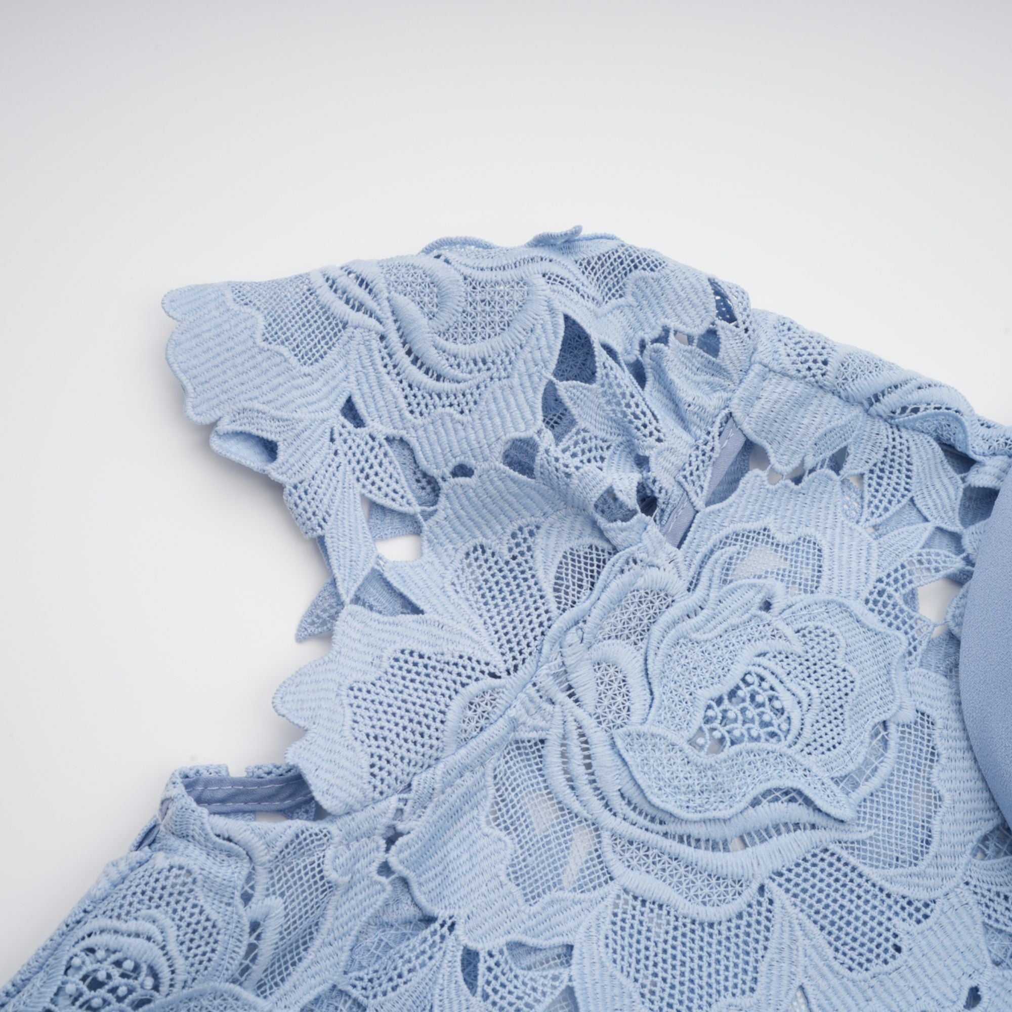 Aurore Blue Floral Appliqué Lace Midi Dress (Final Sale-US Only)