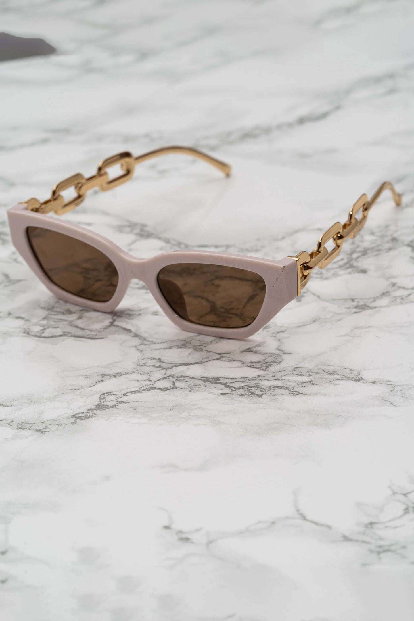 ROMA Cat Eyes with Gold Chain Arms - Pink