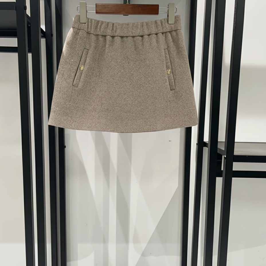 MADDY VIVIENNE BEIGE MIXED WOOL MINI SKIRT WITH FLAP POCKETS AND GOLD BUTTONS - BEIGE