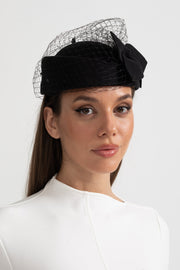 Elegant Hat With Delicate Netting And Decorative Bow Applique - Black