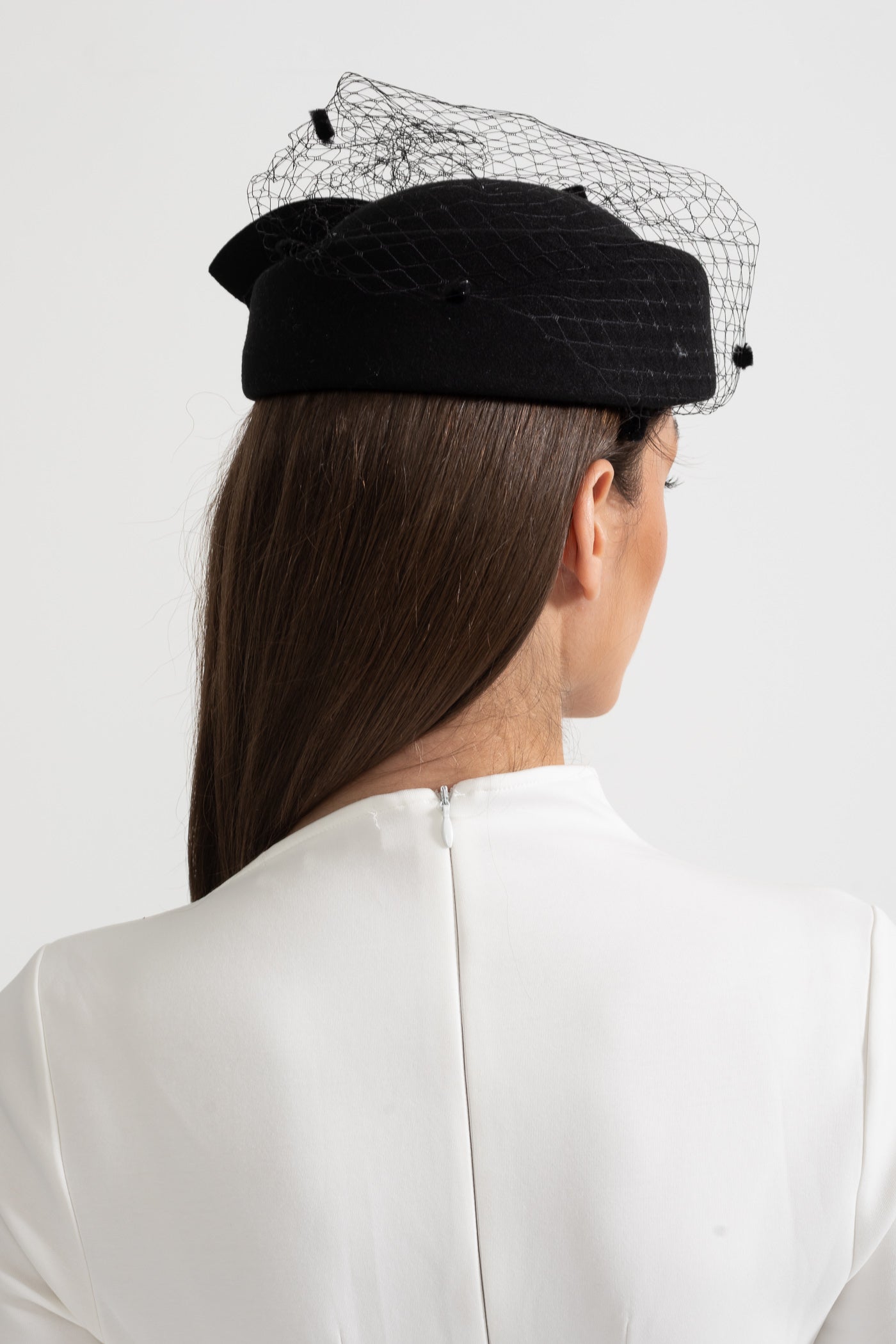 Elegant Hat With Delicate Netting And Decorative Bow Applique - Black