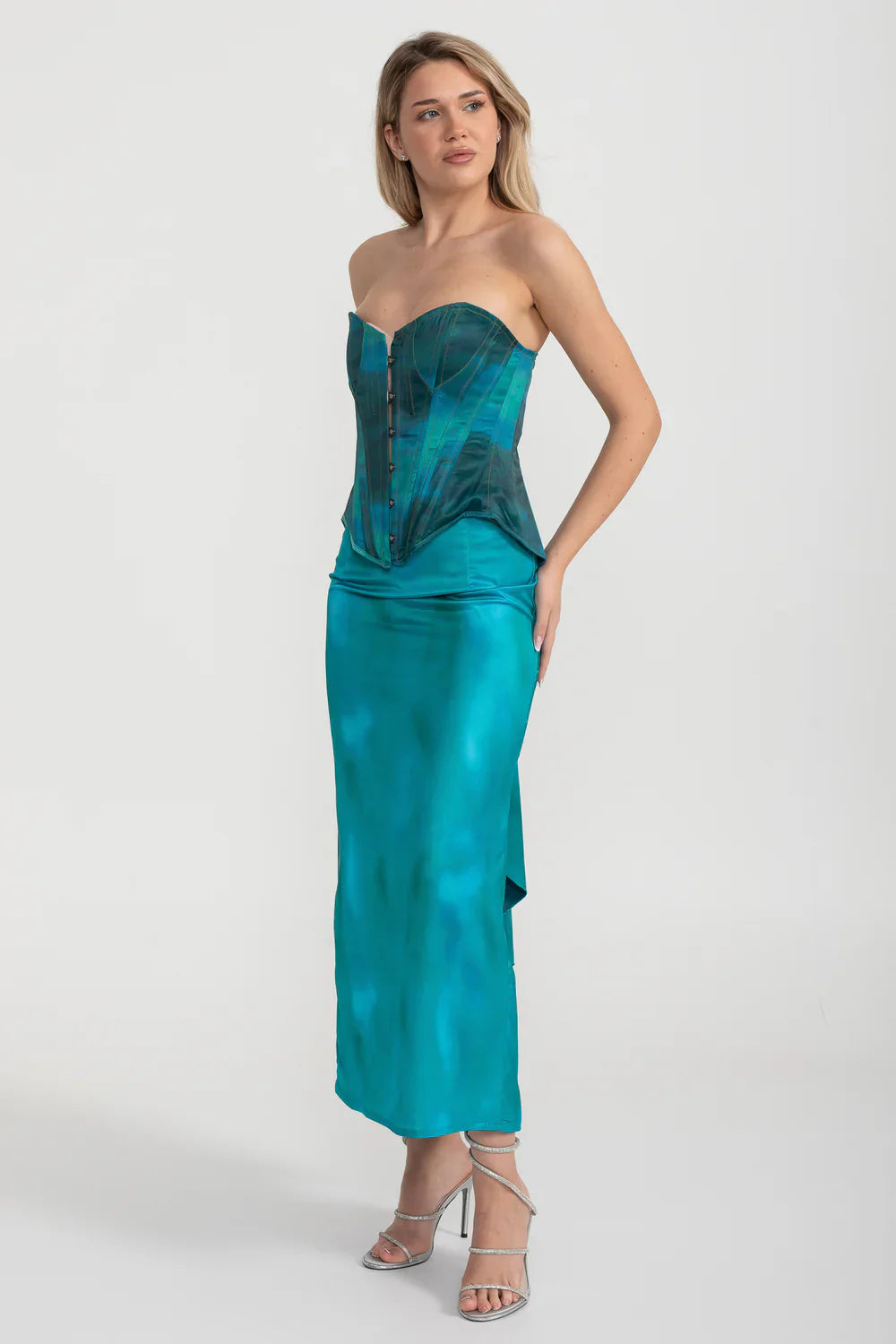 Elegant Satin Set With Corset-Style Bodice And Midi Skirt - Teal
