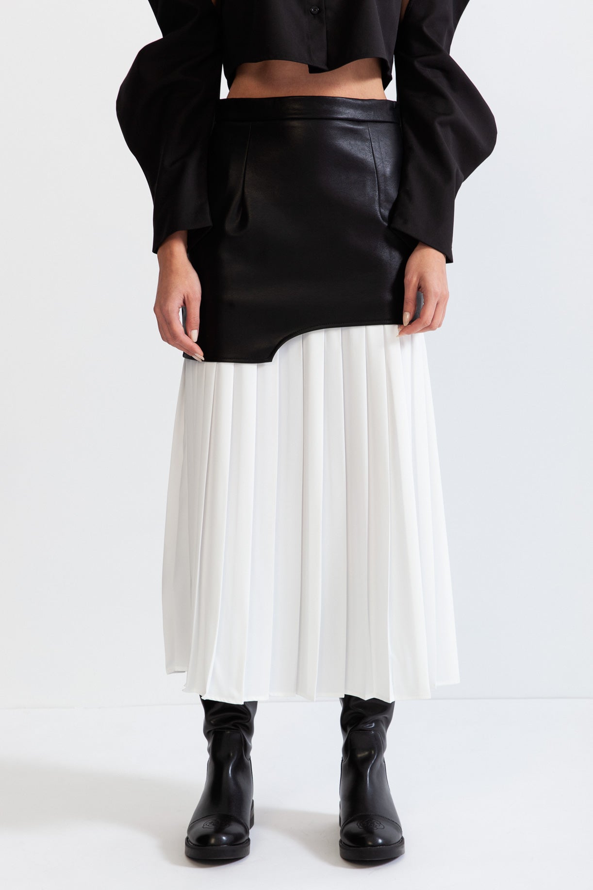 AZULLA Pleated midi skirt with leather effect - Black