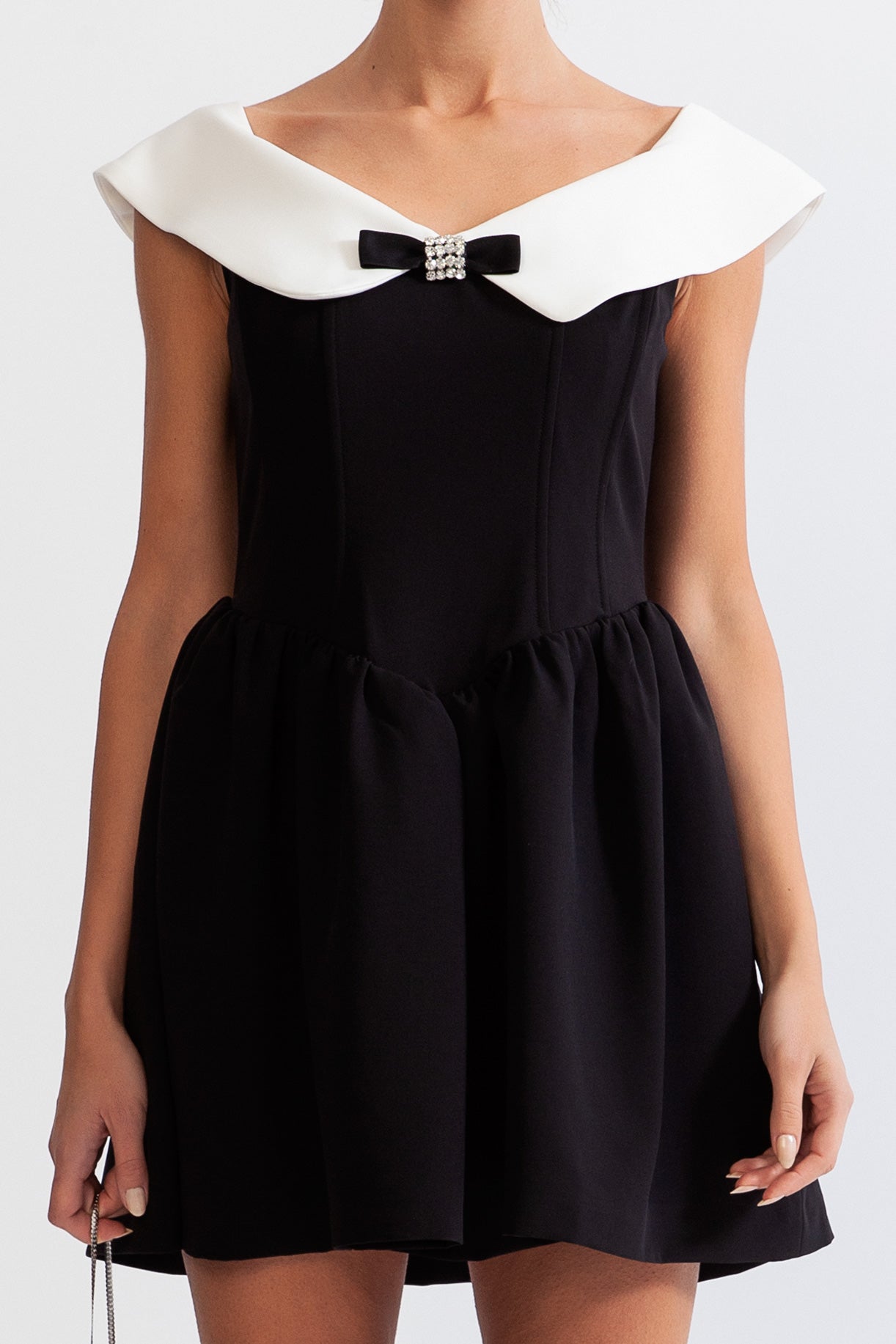 VIVIENNE Bow Detail Minimalist Mini Dress - B&W Black