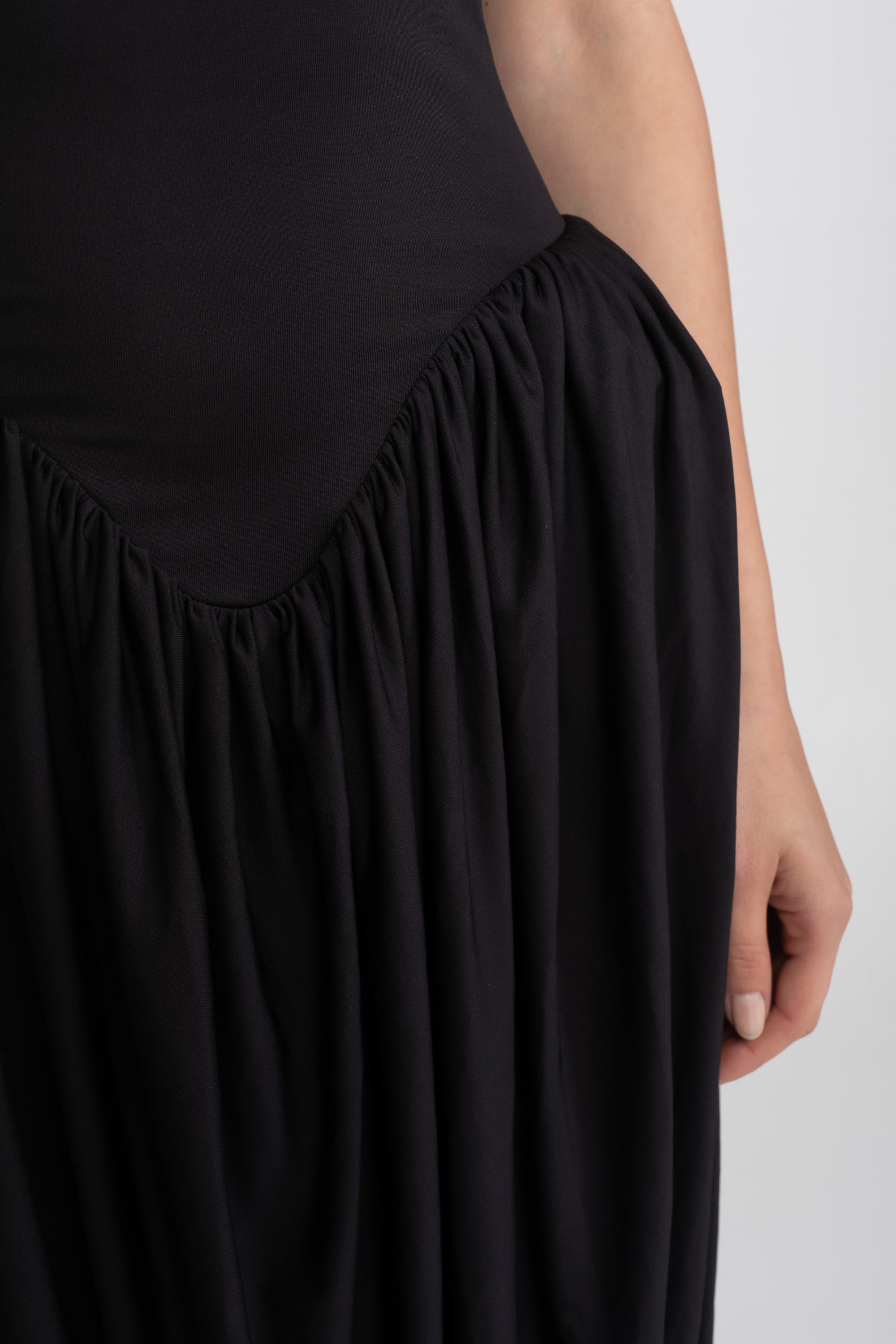 Halter-Neck Maxi Dress With Gathered Balloon Skirt - Black