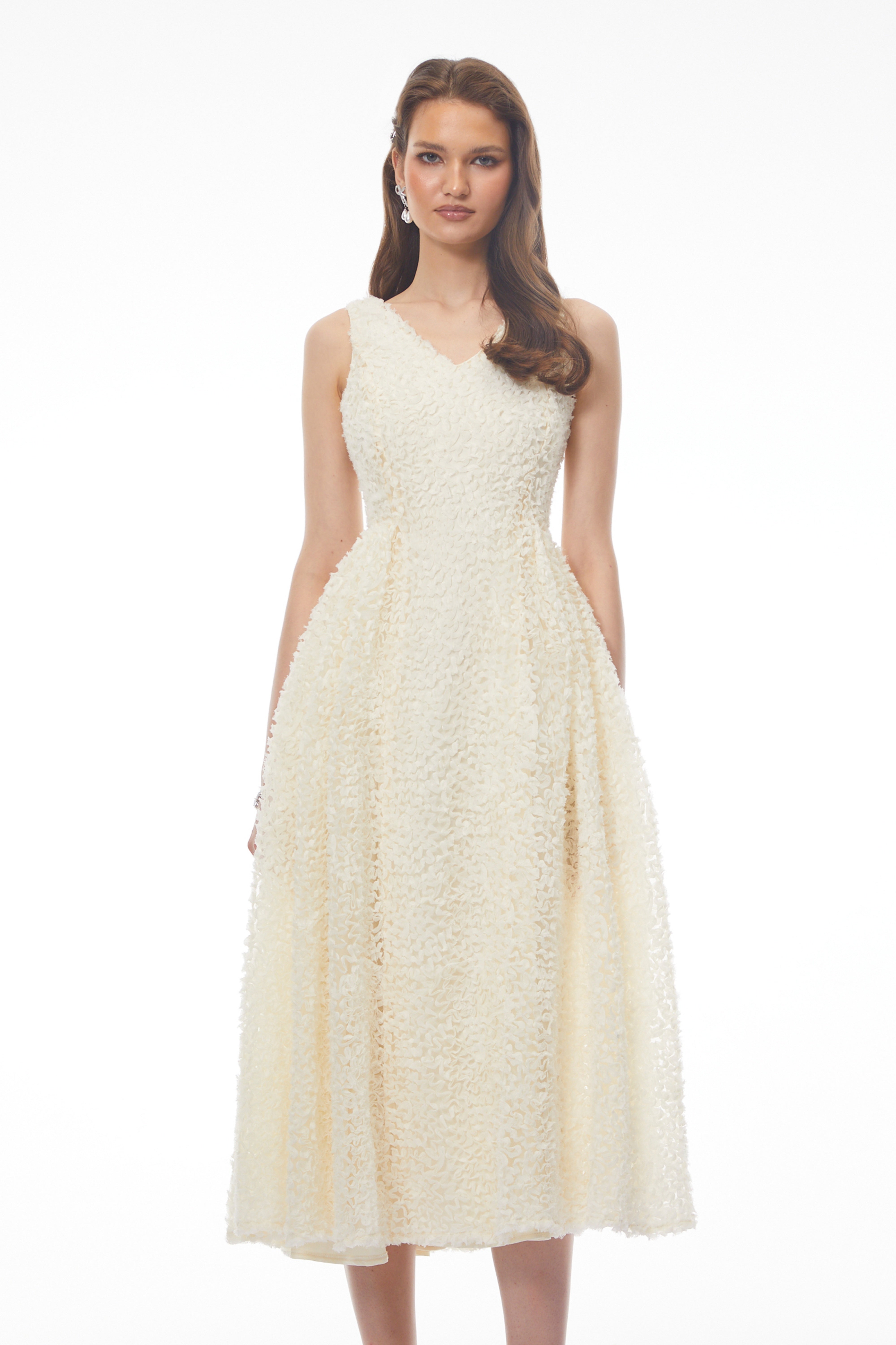 Luciana White Sleeveless Midi Dress with Fitted Bodice