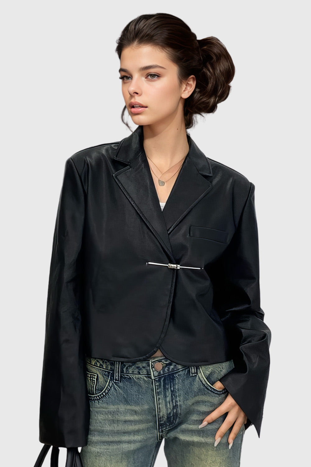 Short Leather Blazer with Metallic Closure - Black