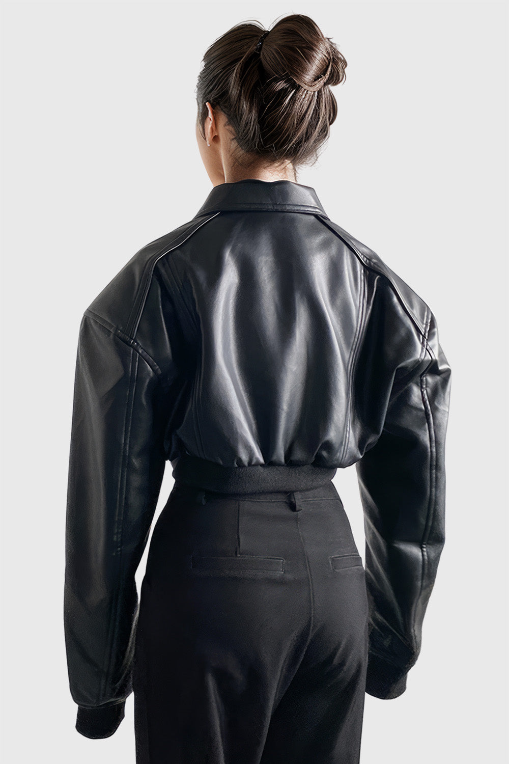 Short Bomber Jacket in Leather - Black