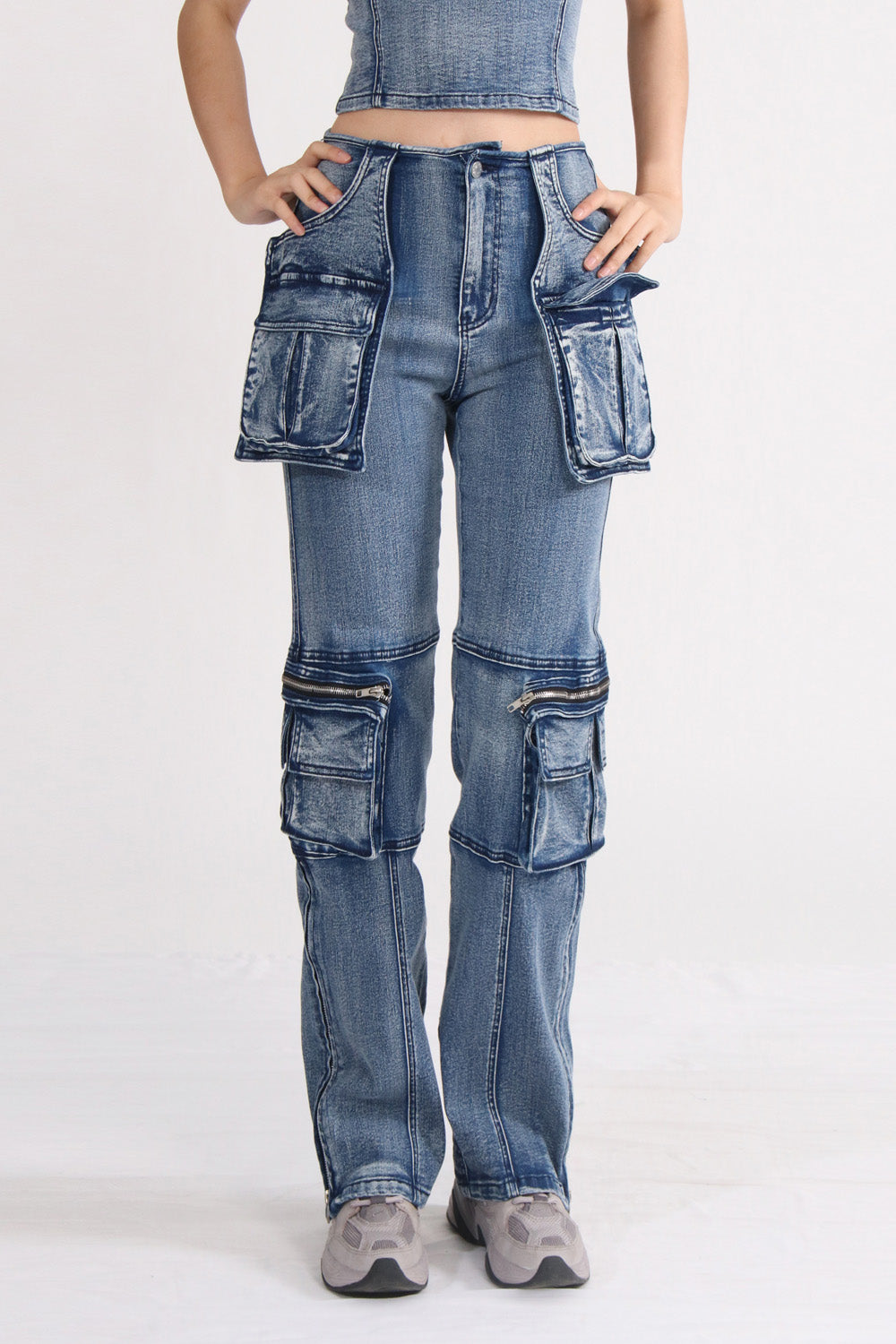 High-Rise Cargo Jeans - Blue